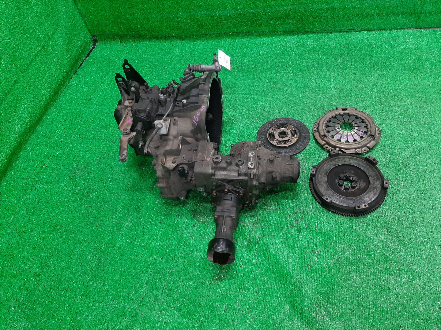 МКПП TOYOTA SPRINTER CARIB, COROLLA, SPRINTER AE114G, AE114, AE109, AE104 4A-FE E55F 08B 2 ракурс