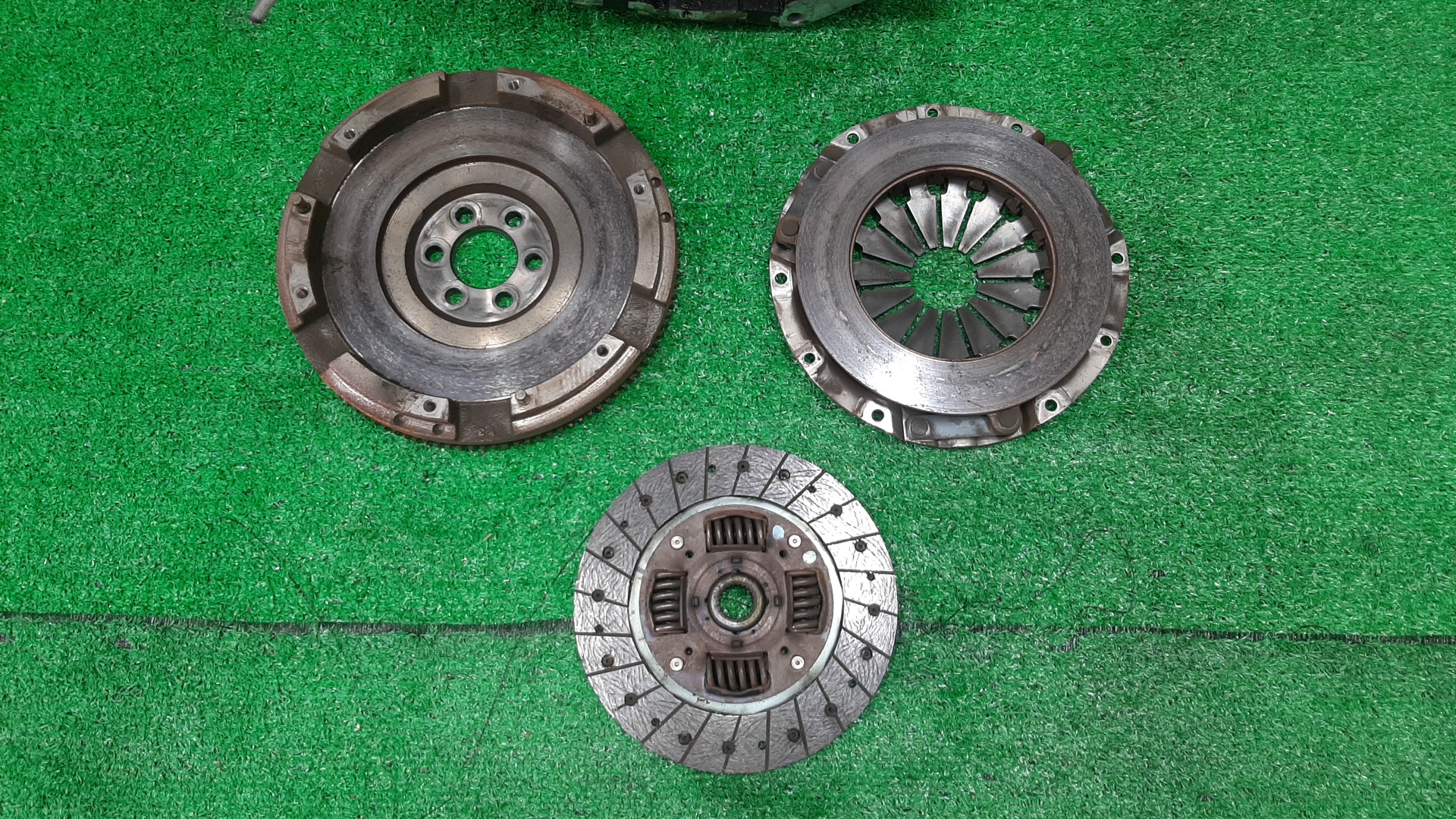 МКПП MAZDA BONGO, VANETTE SE88M, SS88M, SS88MN, SE88MN F8 4WD, M522 3 ракурс
