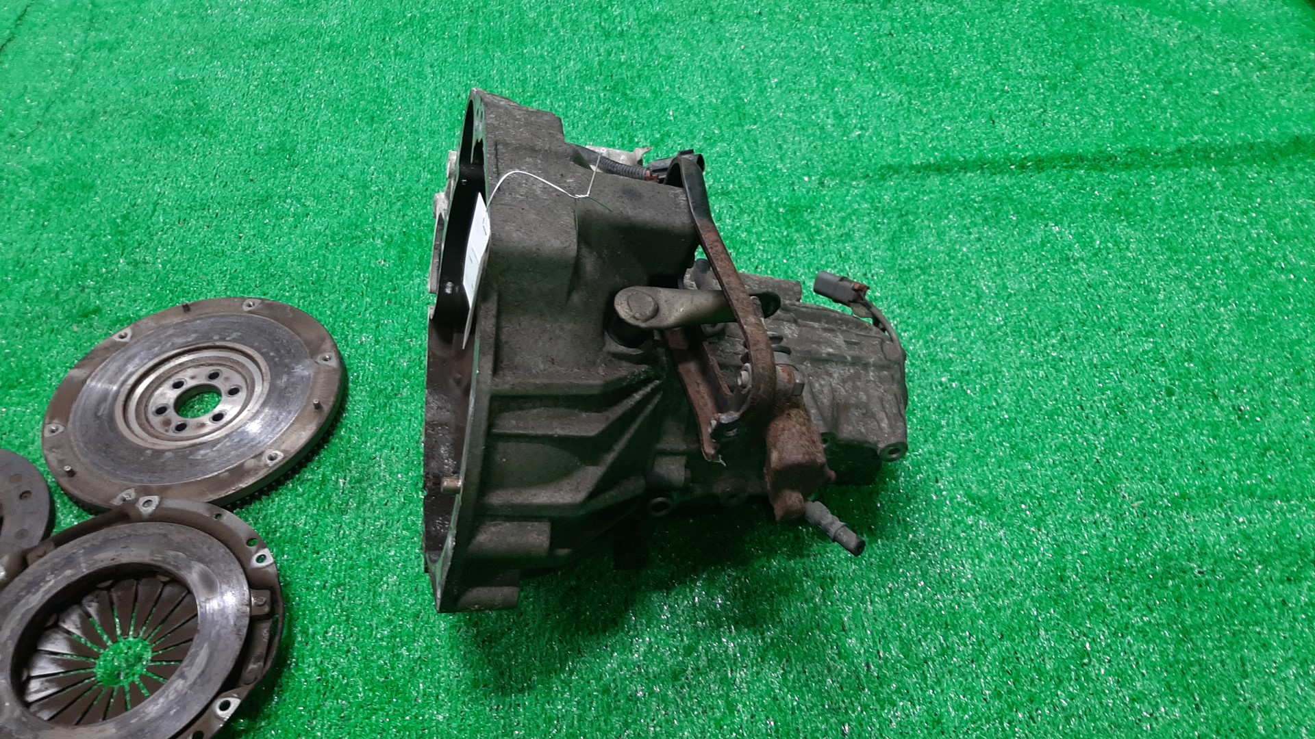 МКПП NISSAN AD VFY10 GA15DE RS5F31A-FC38 5 ракурс
