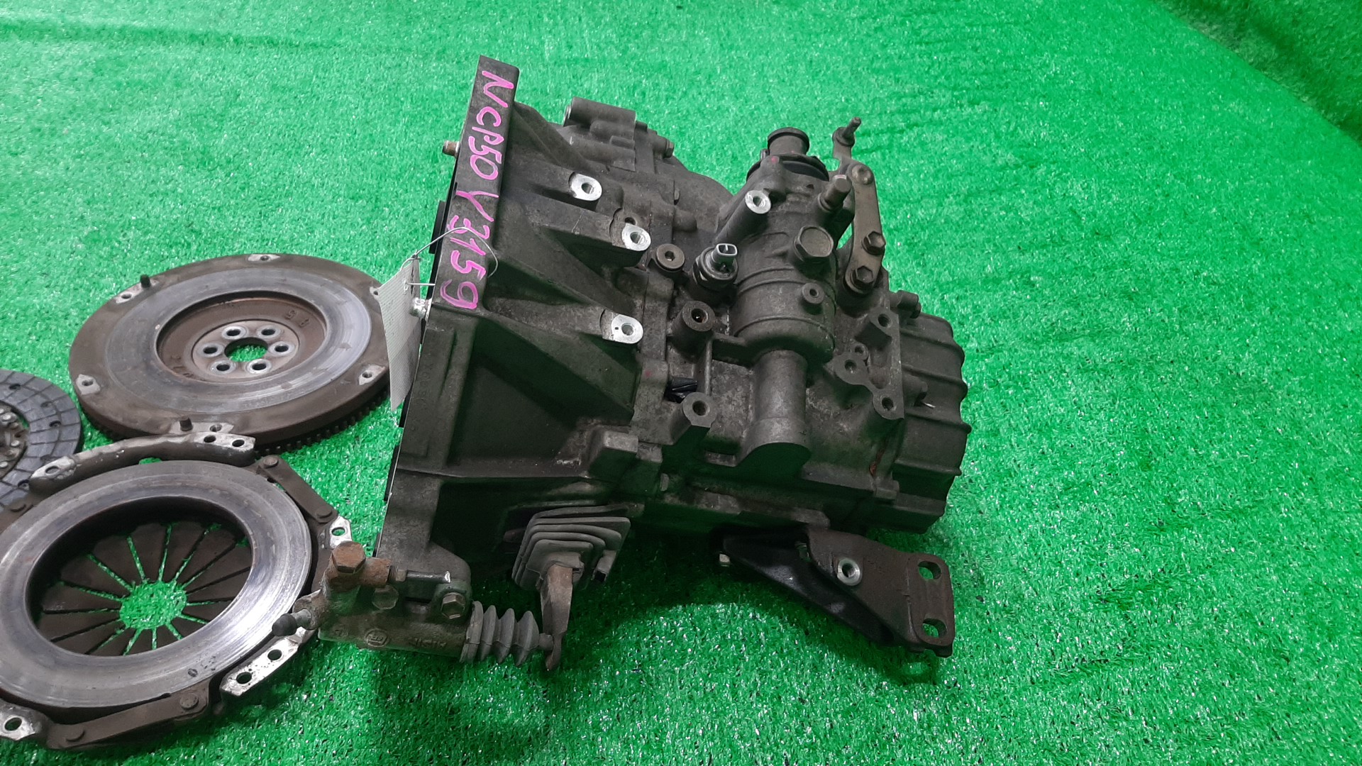 МКПП TOYOTA PROBOX NCP50V 2NZ-FE C50-01A 5 ракурс