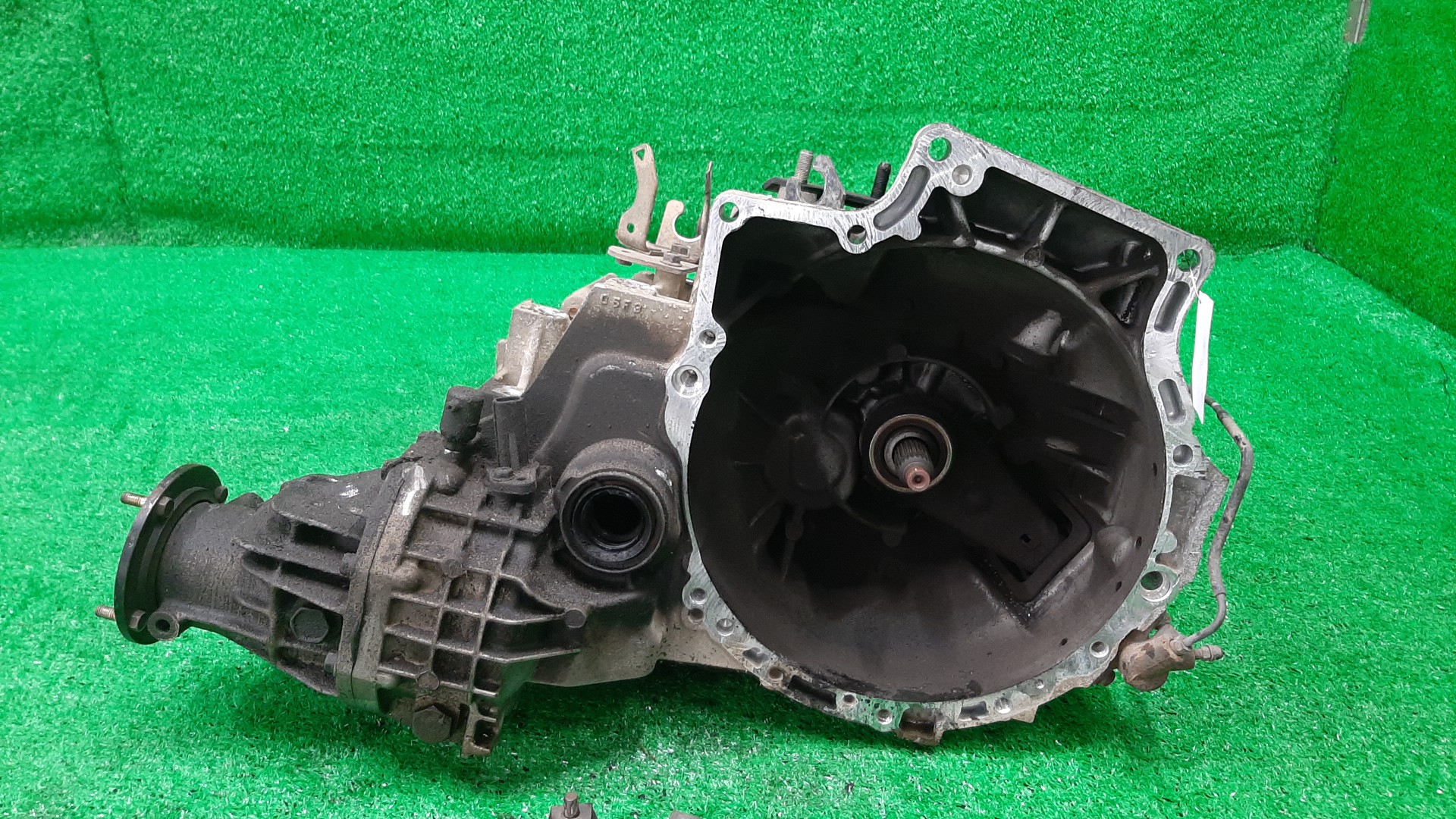 МКПП MAZDA FAMILIA BJ5W, BJ5P ZL-DE, ZL-VE 4WD 3 ракурс
