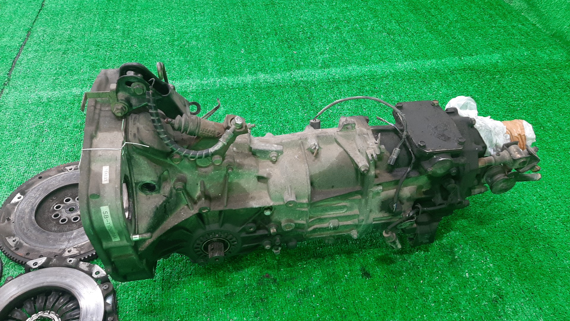 МКПП SUBARU FORESTER SF5 EJ20G TY753VB1AA 5 ракурс