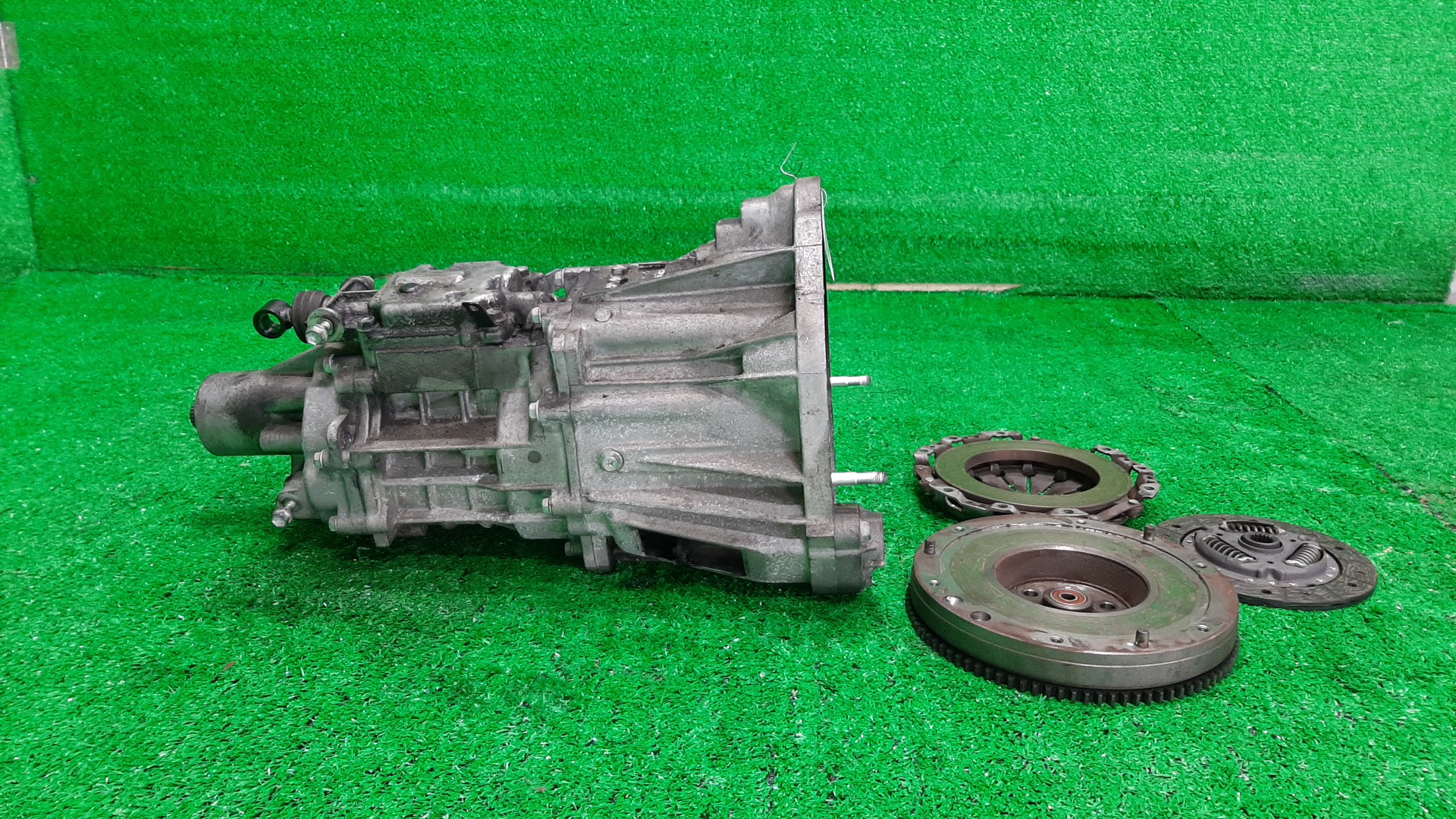 МКПП SUZUKI JIMNY JB23W K6A-T 3MOD 1 ракурс