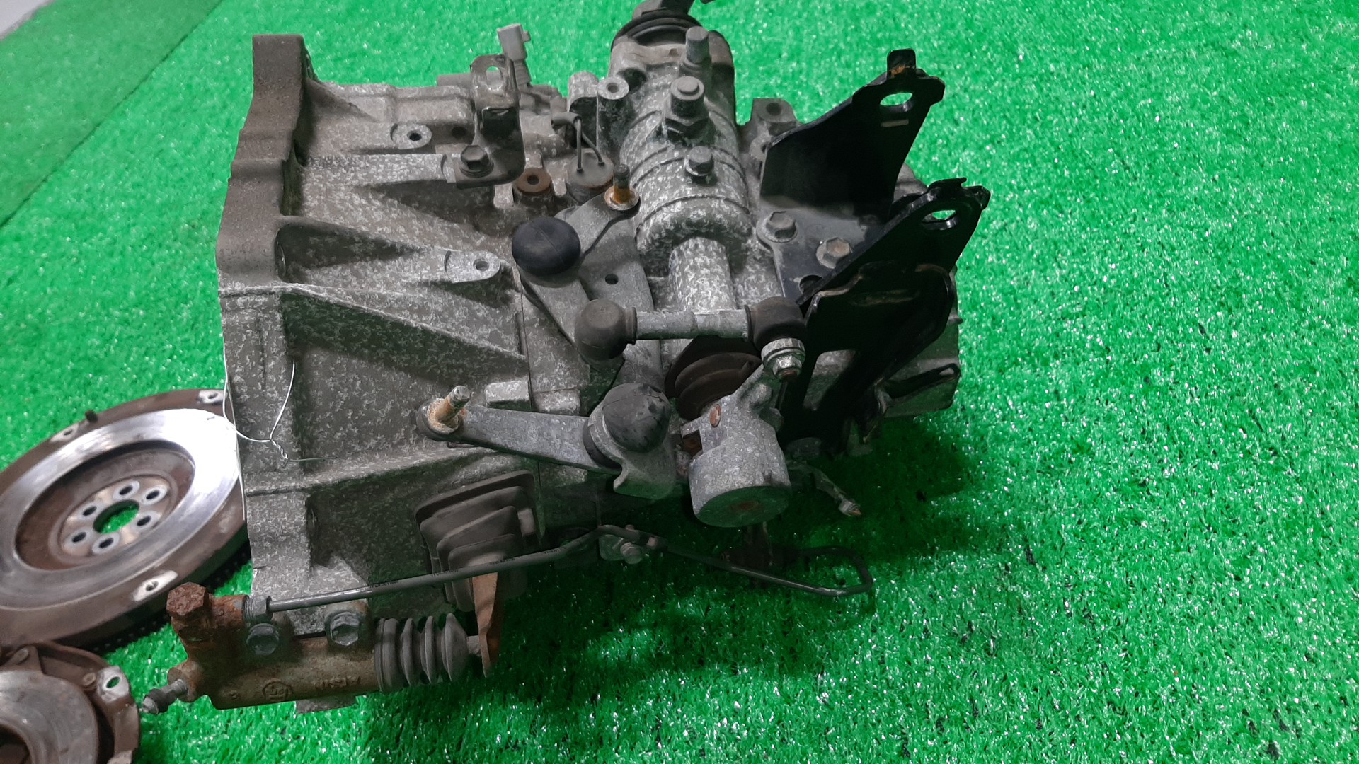 МКПП TOYOTA AXIO, COROLLA FIELDER, COROLLA  AXIO, FIELDER NZE141, NZE141G 1NZ-FE C51-03A 3 ракурс