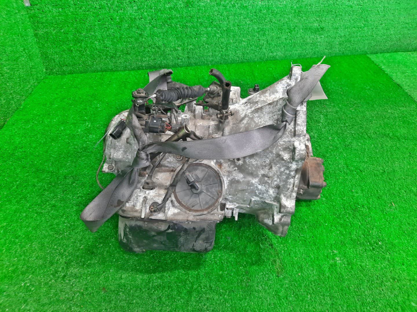 АКПП MITSUBISHI GTO Z15A, Z16A 6G72 W4A331UNQ 3 ракурс АКПП MITSUBISHI GTO Z15A, Z16A 6G72 W4A331UNQ 3 ракурс