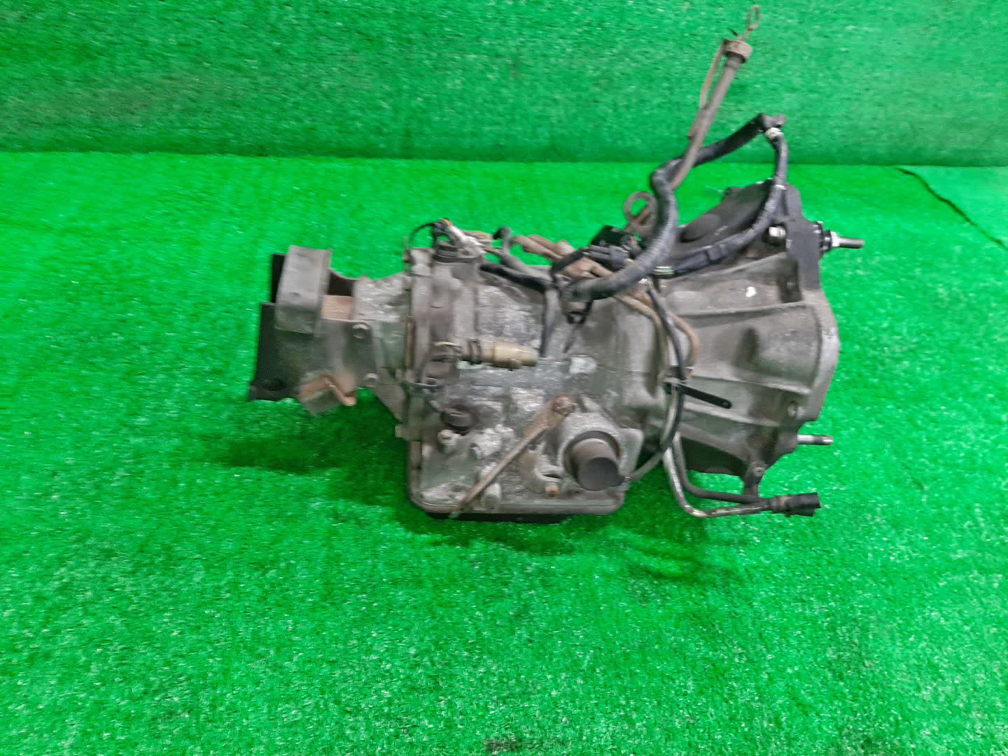 АКПП SUZUKI JIMNY JA11V F6A-T 83C0 1 ракурс
