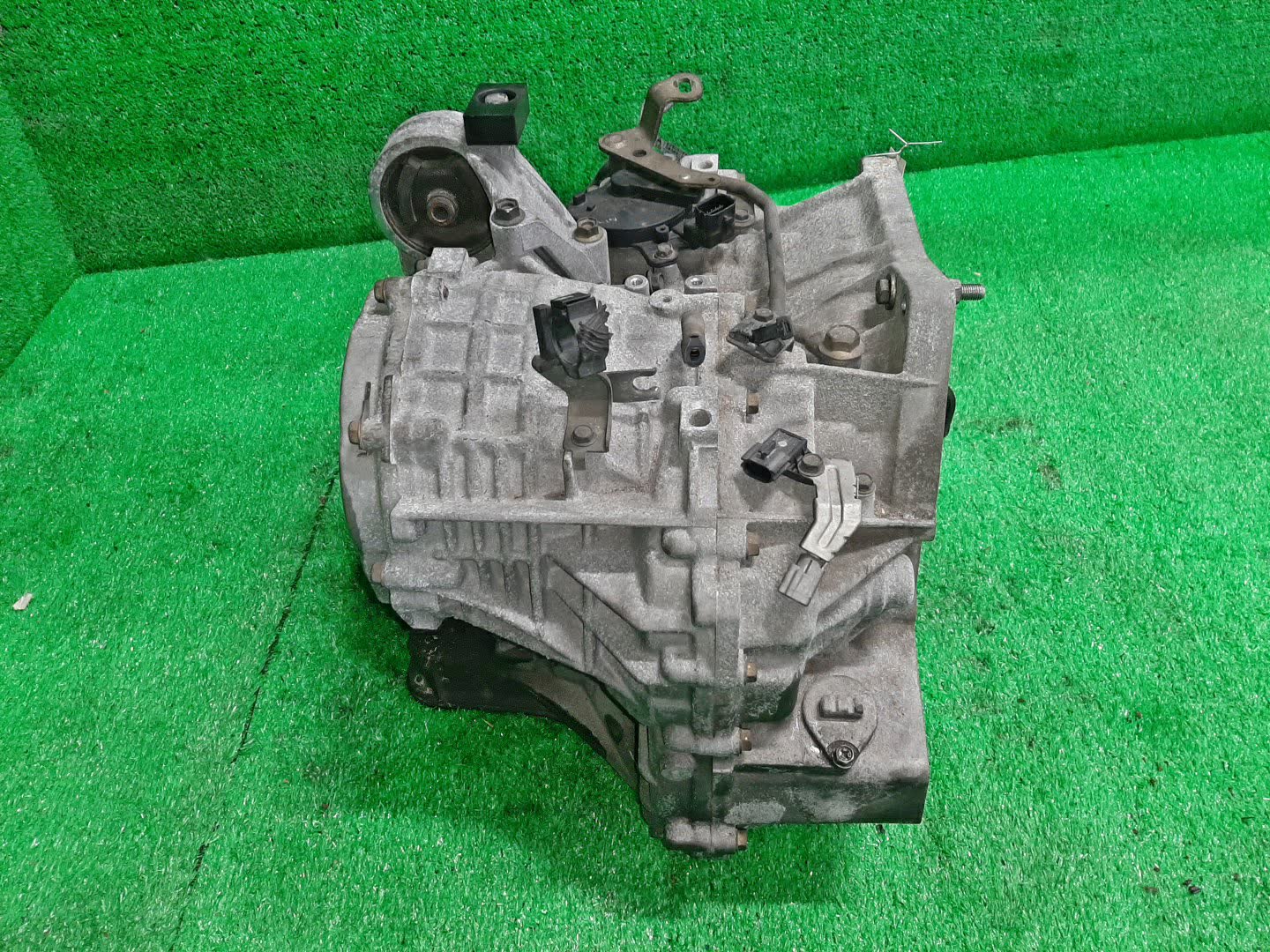 АКПП NISSAN AVENIR, LIBERTY, PRIMERA, WINGROAD, BLUEBIRD SYLPHY RW11, RM12, TP12, RP12, WTP12, WRP12, WRY11, TG10 QR20DE, QR25DD, QR20DD 3 ракурс