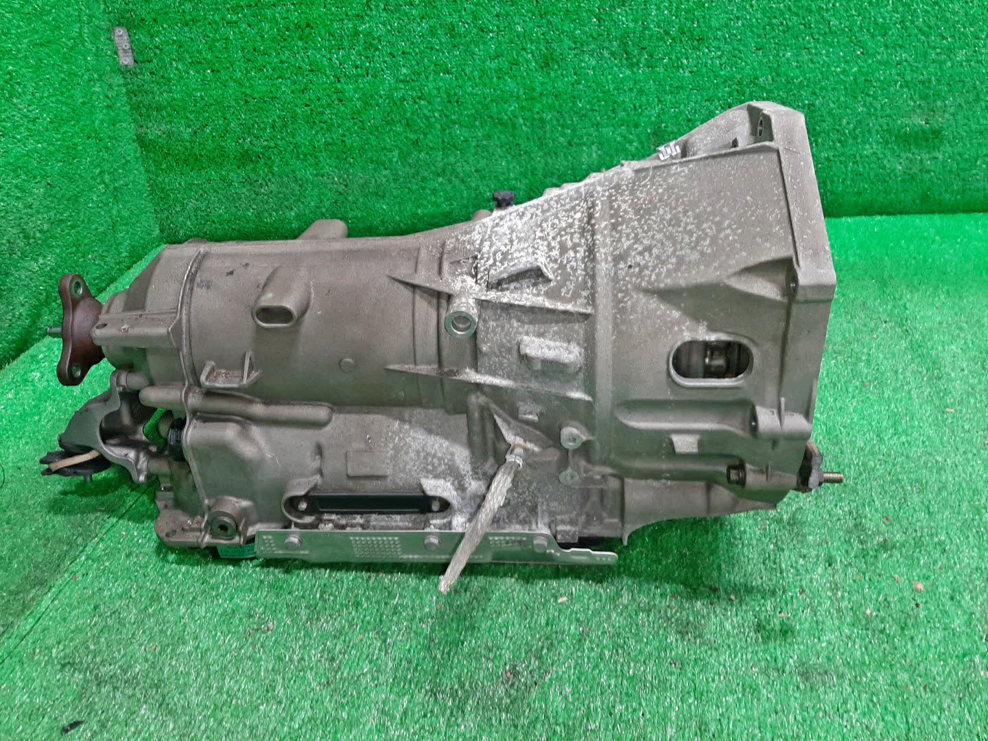 АКПП BMW 5-Series, 3-Series, 320i, 520i F11, XG20, XL20, F10, F30, F31, F34 N20B20B 24008601701, 8HP-45 1 ракурс