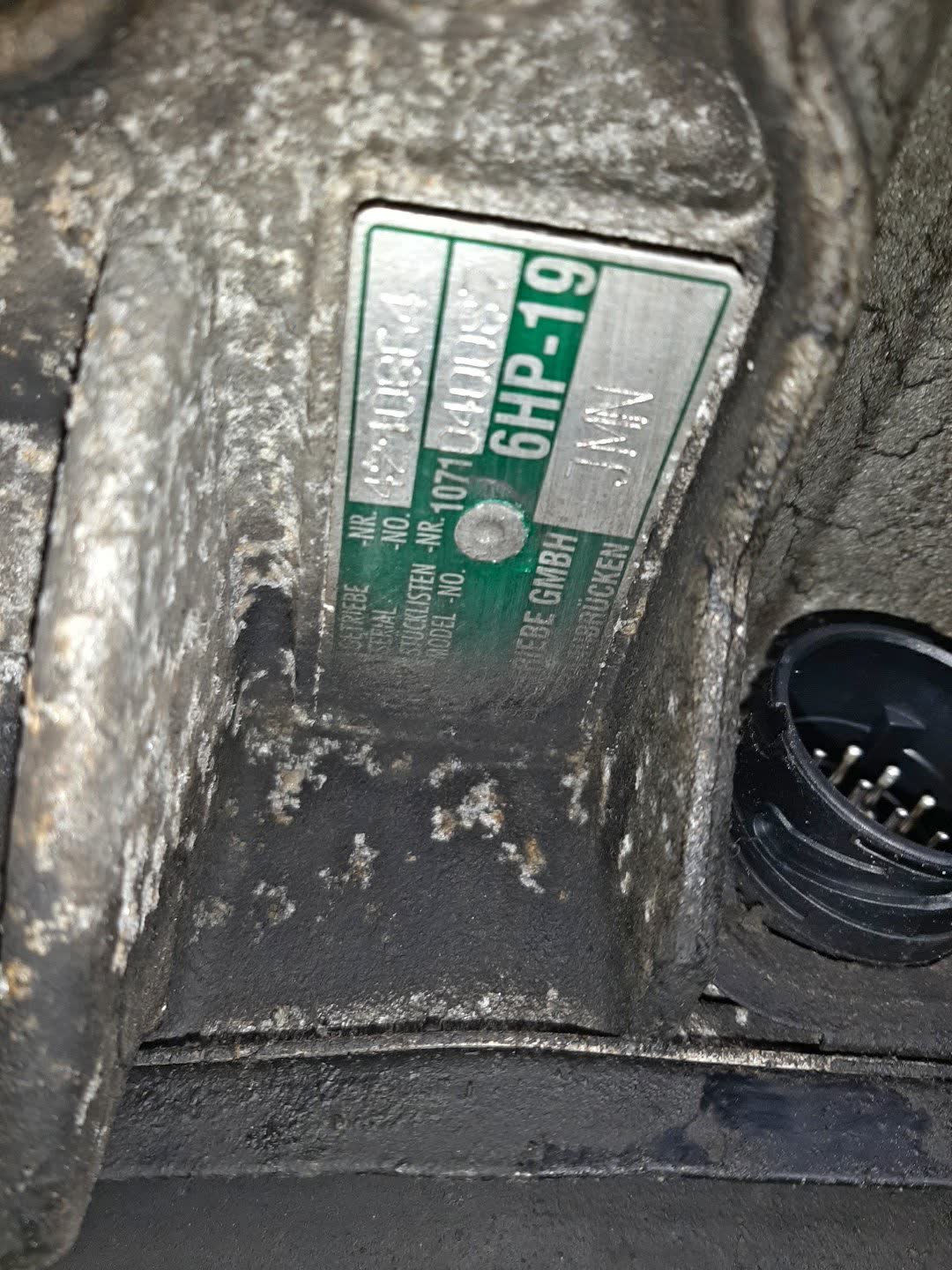 АКПП AUDI A6 4F2 BVJ 09L300040F 5 ракурс
