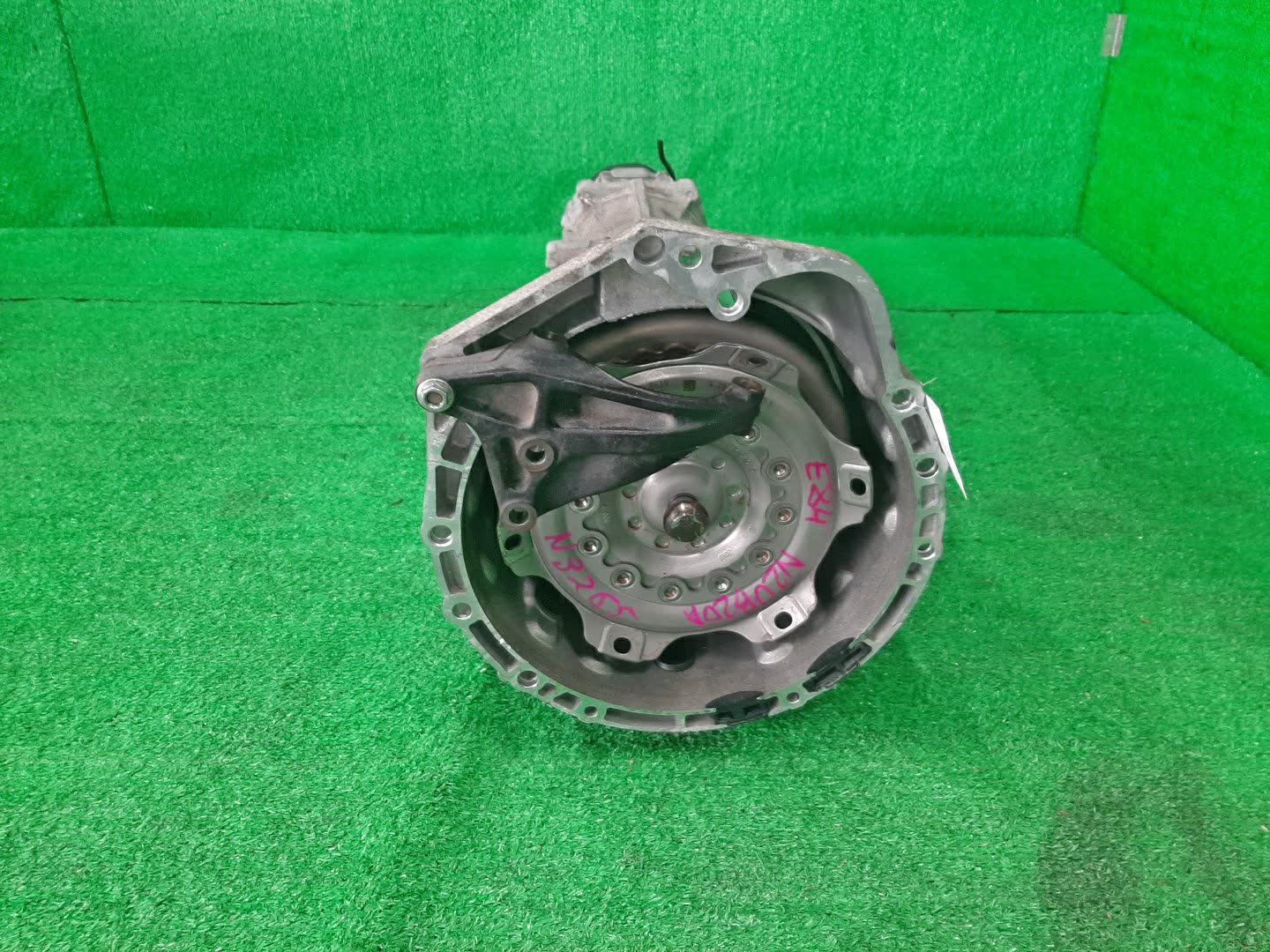 АКПП BMW X1 E84 N20B20A 8HP-45X 2 ракурс