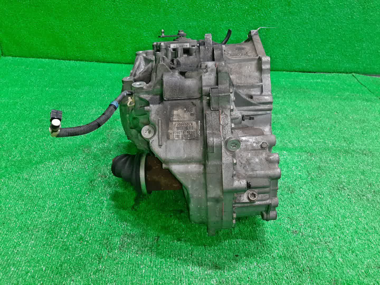 АКПП VOLVO V70, S80 BW98, BW56, AS98 B6324S 30651564 2 ракурс