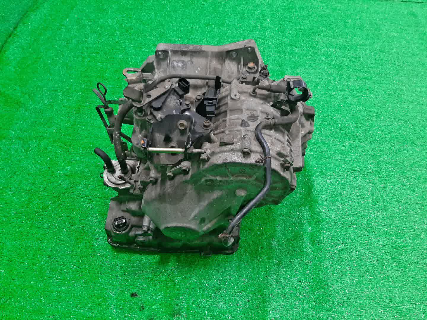 АКПП NISSAN AVENIR, LIBERTY, PRIMERA, WINGROAD, BLUEBIRD SYLPHY RW11, RM12, TP12, RP12, WTP12, WRP12, WRY11, TG10 QR20DE, QR25DD, QR20DD 8E073, RE0F06A 4 ракурс
