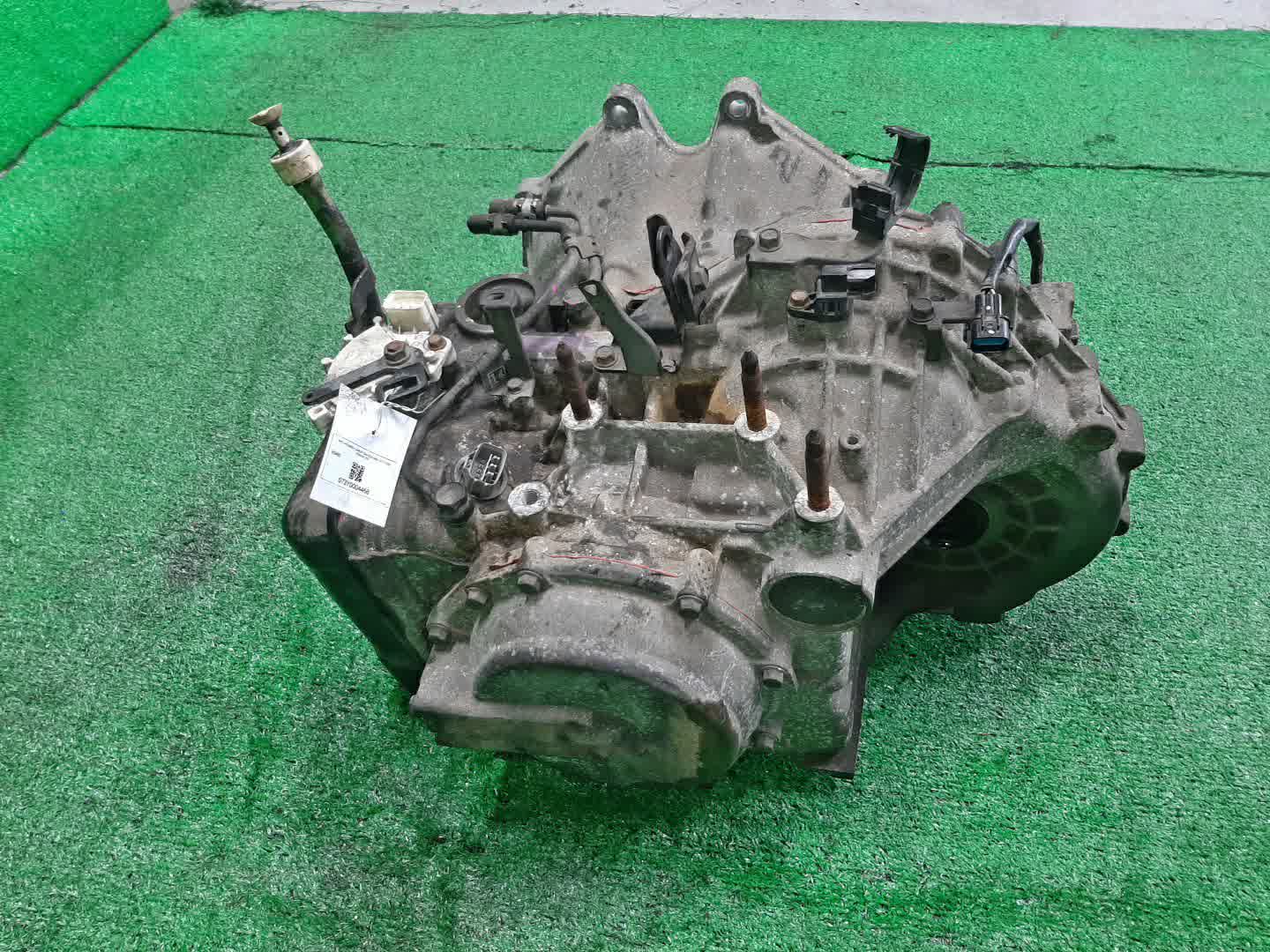 АКПП MITSUBISHI CHARIOT GRANDIS N86W 6G72 F4A512E5B3 4 ракурс
