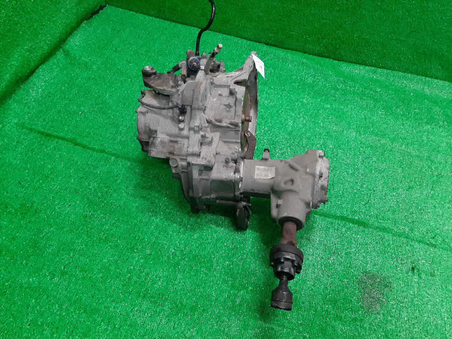 АКПП VOLVO S40, V50, C30, C70, V70, S80 MS67, MW67, MK67, MC67, MC68, BW60, BW56, AS56, AS B5254T7, B5254T3, B5254T10, B5254T, B5254T6 30713798 2 ракурс