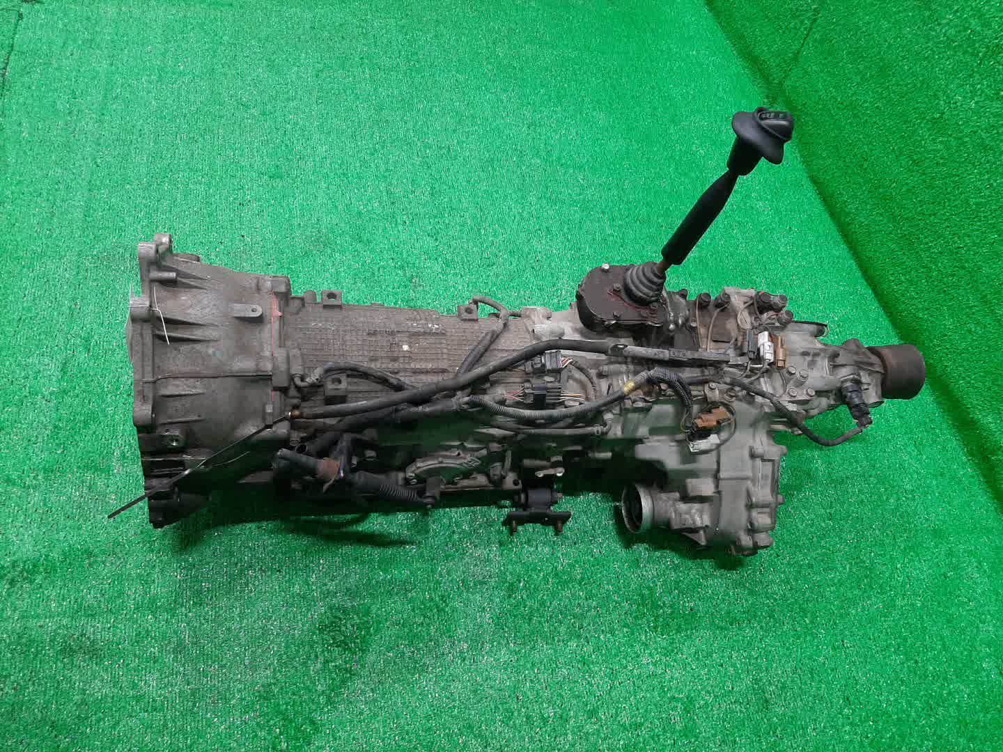 АКПП MITSUBISHI DELICA PD6W, PF6W 6G72 V4A512DJB2 2 ракурс