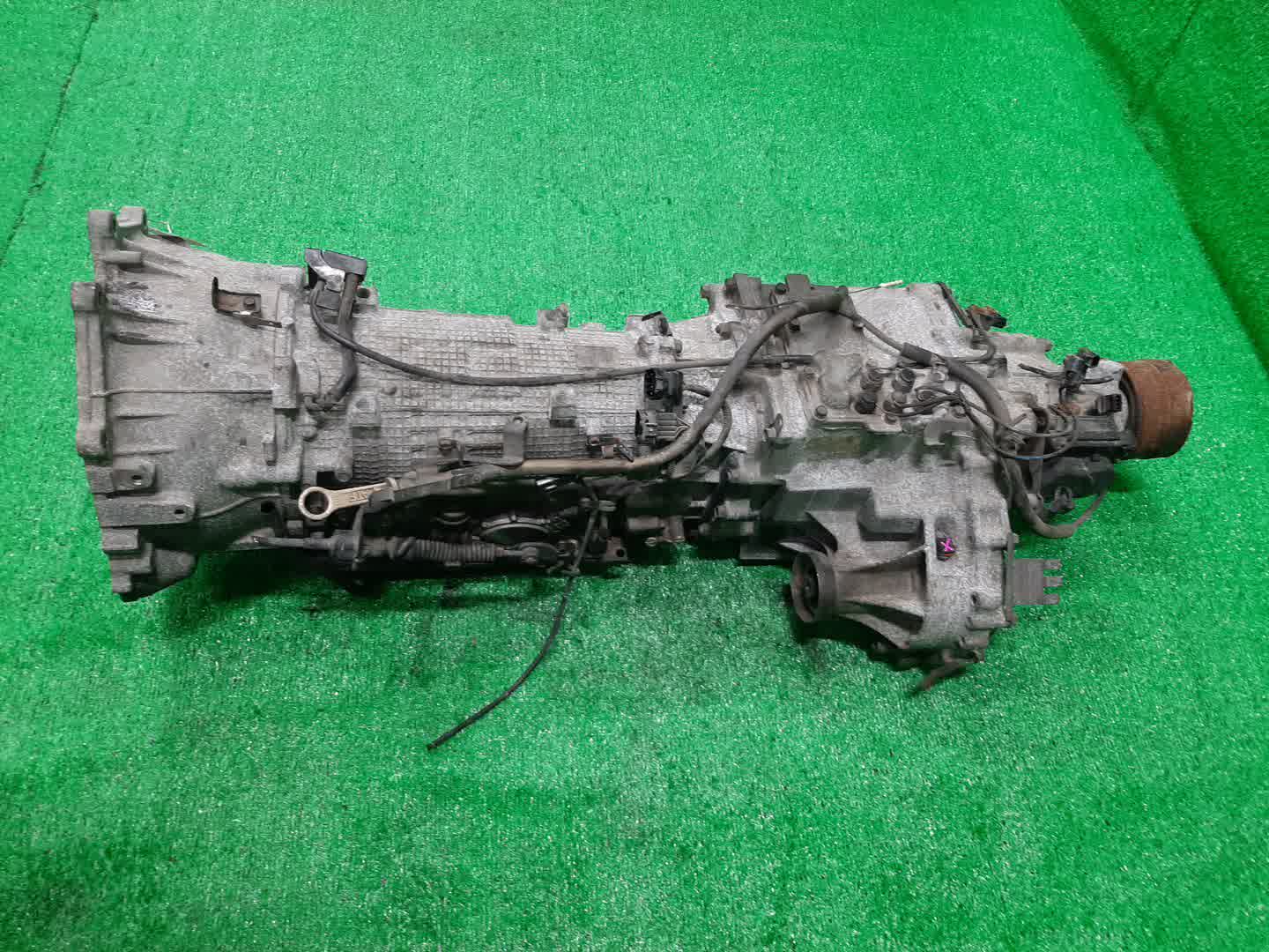 АКПП MITSUBISHI PAJERO V75W, V65W 6G74 V4A517ACA1 2 ракурс АКПП MITSUBISHI PAJERO V75W, V65W 6G74 V4A517ACA1 2 ракурс