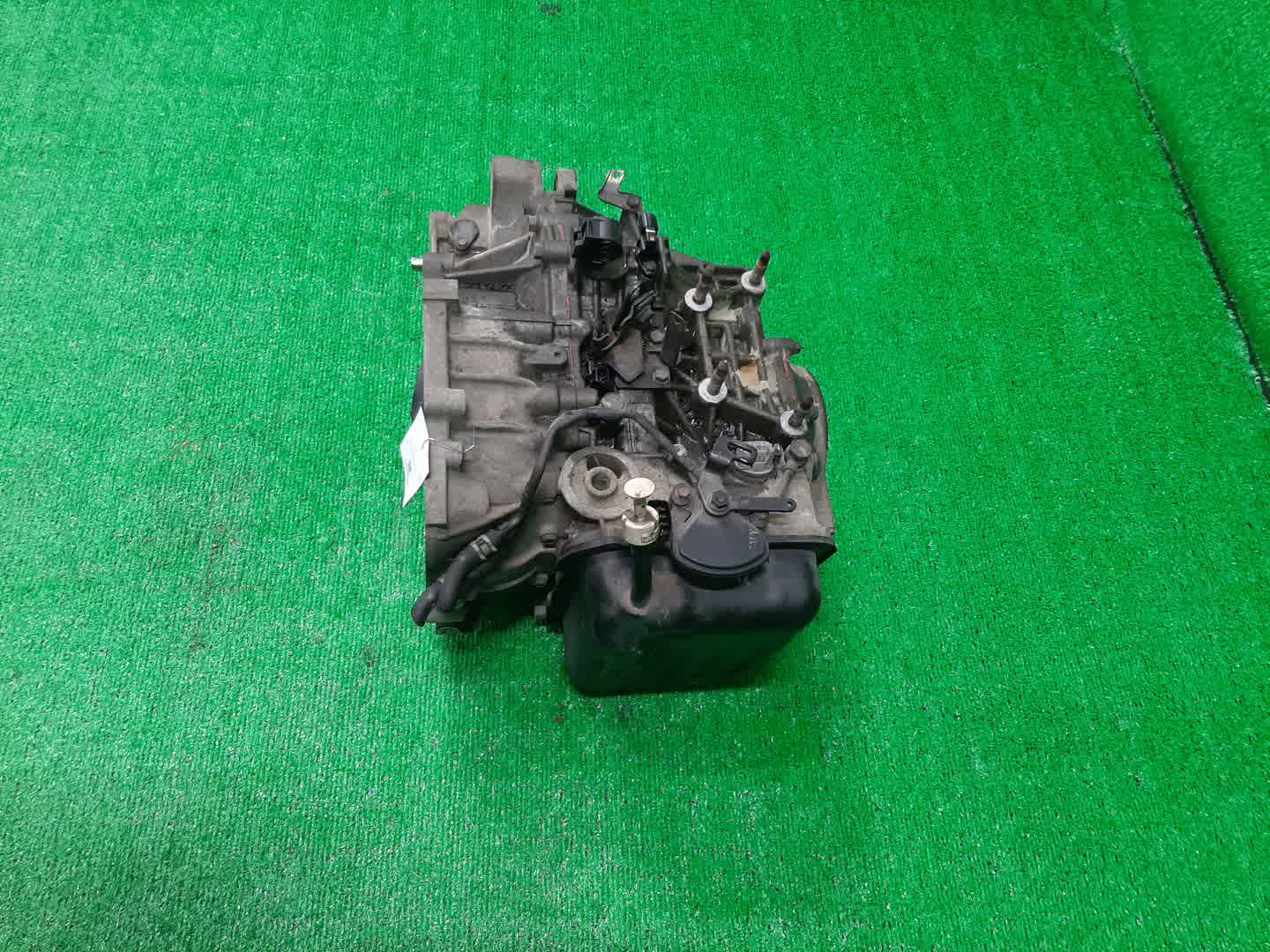 АКПП MITSUBISHI DION CR9W 4G63 F4A421JZB1 3 ракурс