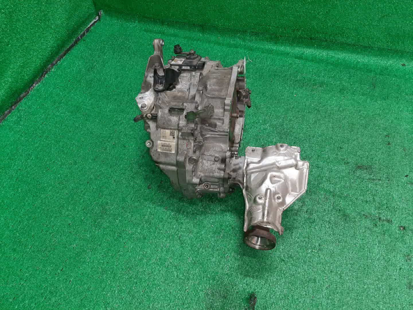АКПП VOLVO V60, S60, XC70, V70, XC60, S80 FW90, FS90, BZ90, BW90, DZ90, AS60, AS90 B6304T4 1283145 2 ракурс