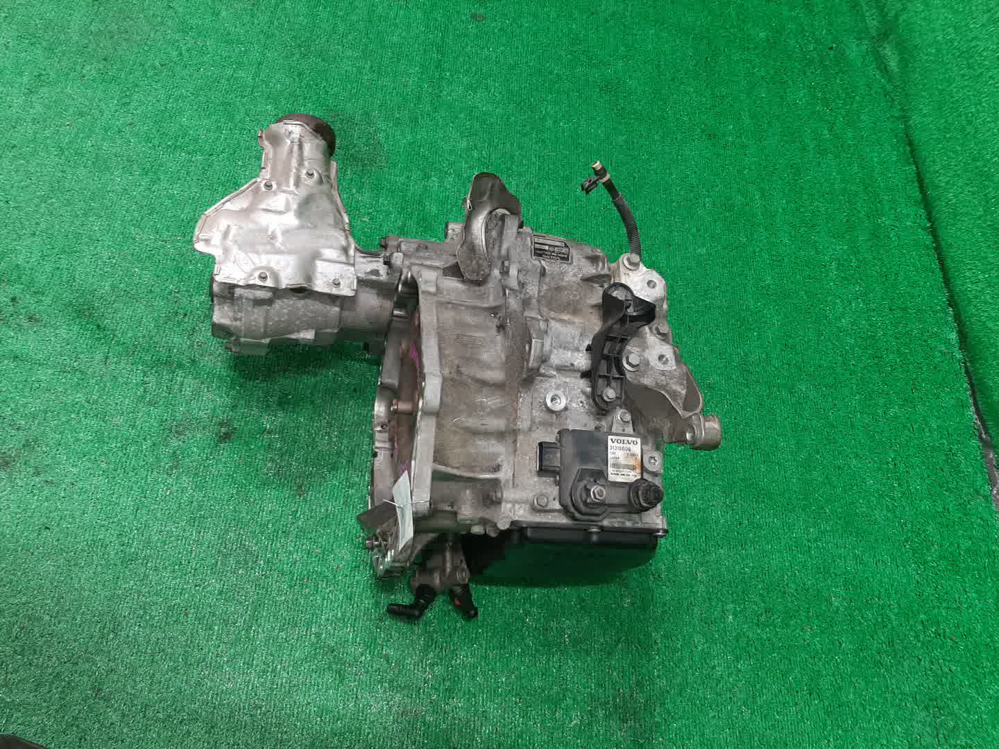 АКПП VOLVO V60, S60, XC70, V70, XC60, S80 FW90, FS90, BZ90, BW90, DZ90, AS60, AS90 B6304T4 1283145 3 ракурс