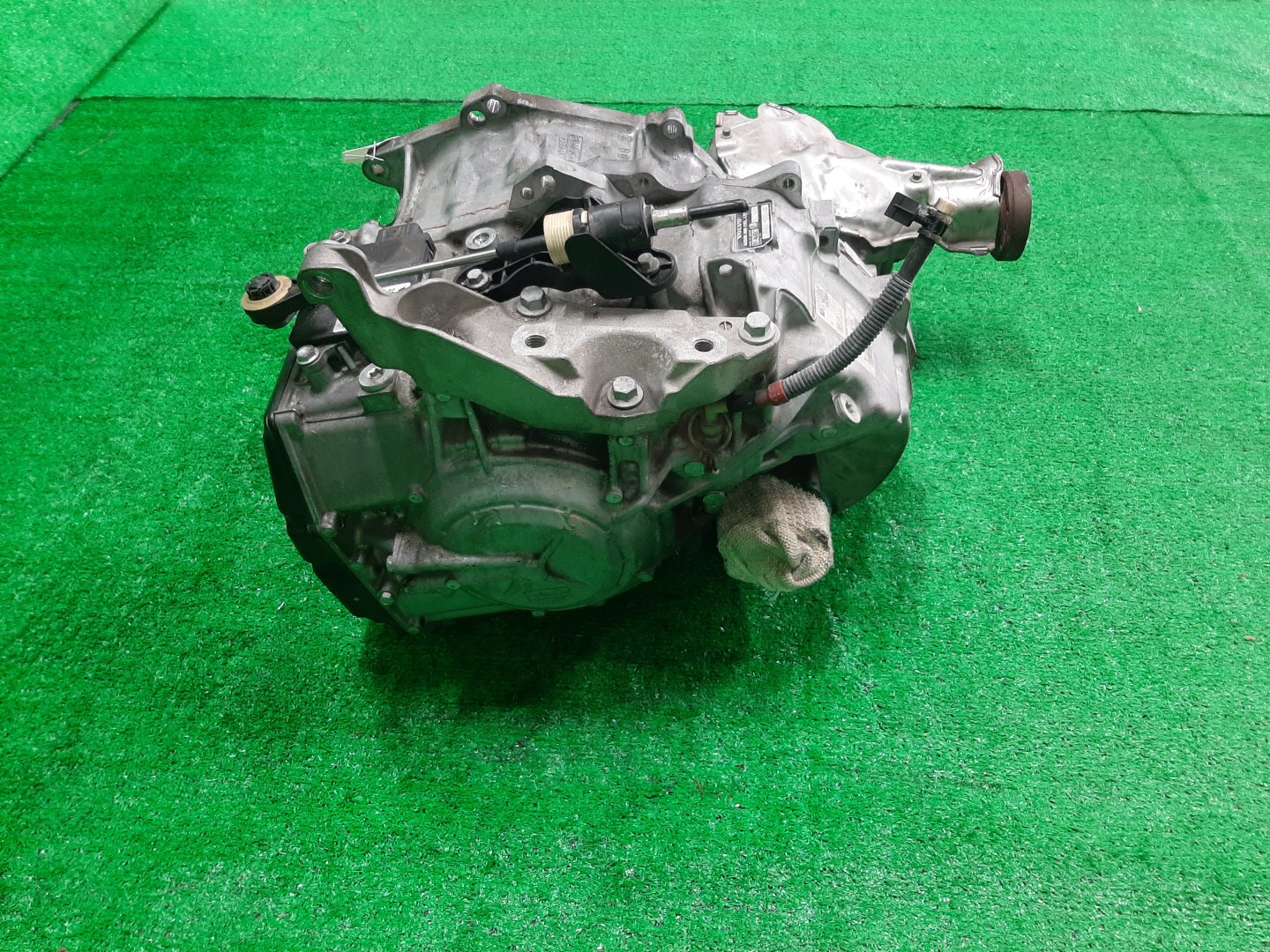 АКПП VOLVO V60, S60, XC70, V70, XC60, S80 FW90, FS90, BZ90, BW90, DZ90, AS60, AS90 B6304T4 1283145 4 ракурс