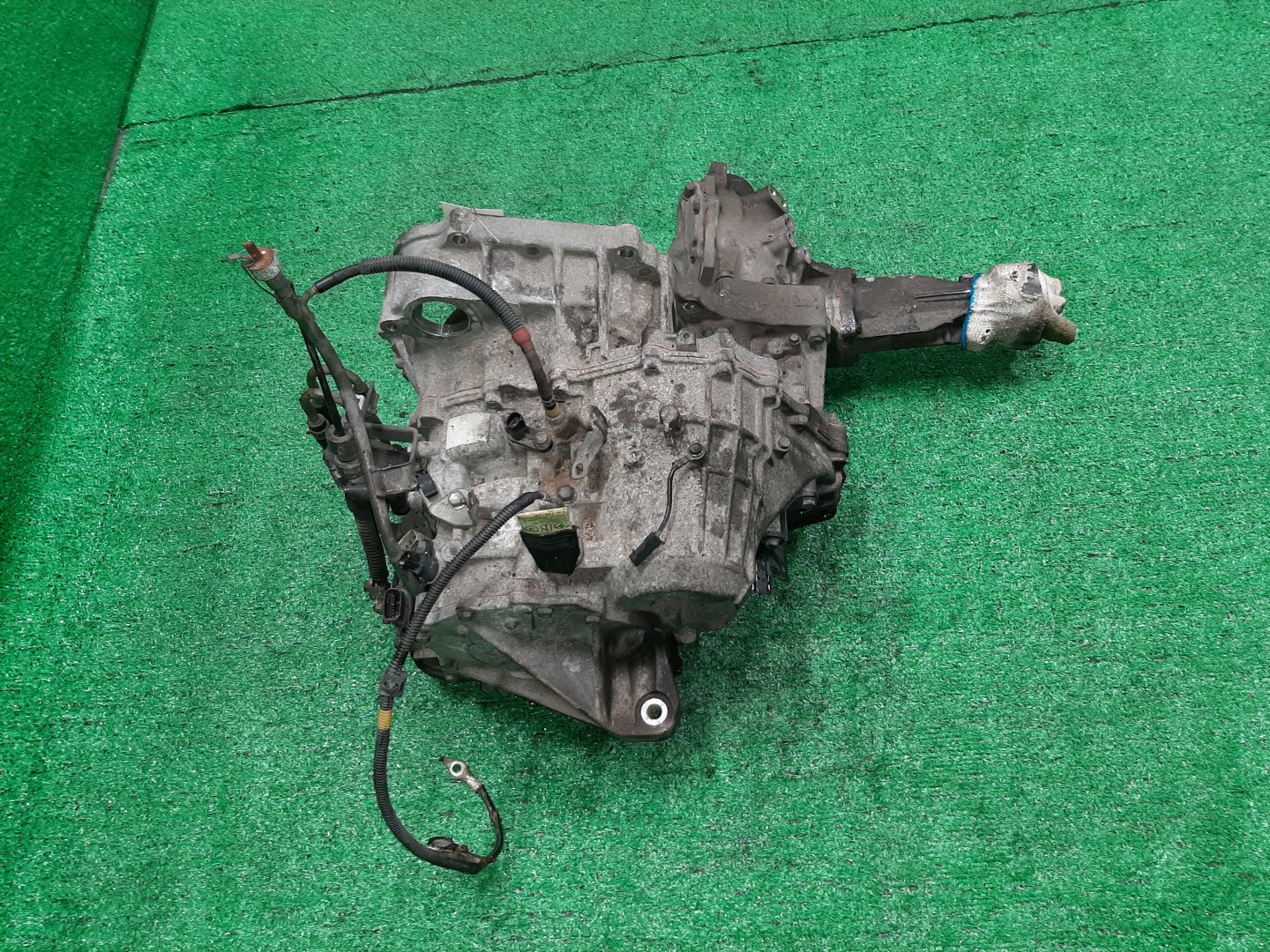 АКПП TOYOTA ESTIMA ACR40W 2AZ-FE U140F 4 ракурс