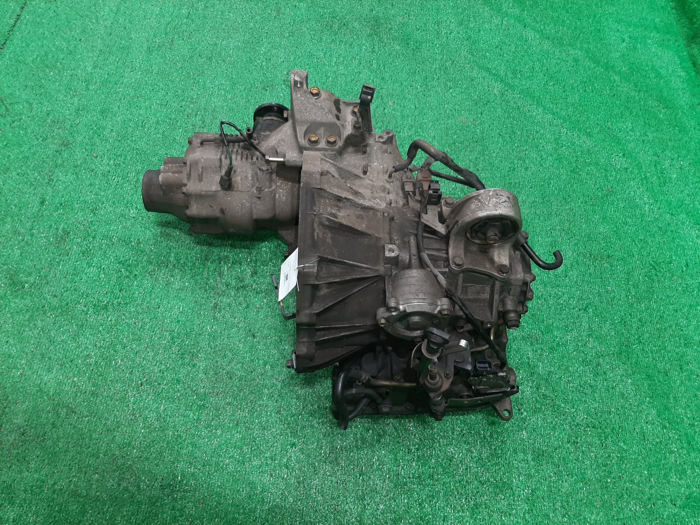 АКПП NISSAN AVENIR PNW11 SR20DE RE4F04 3 ракурс