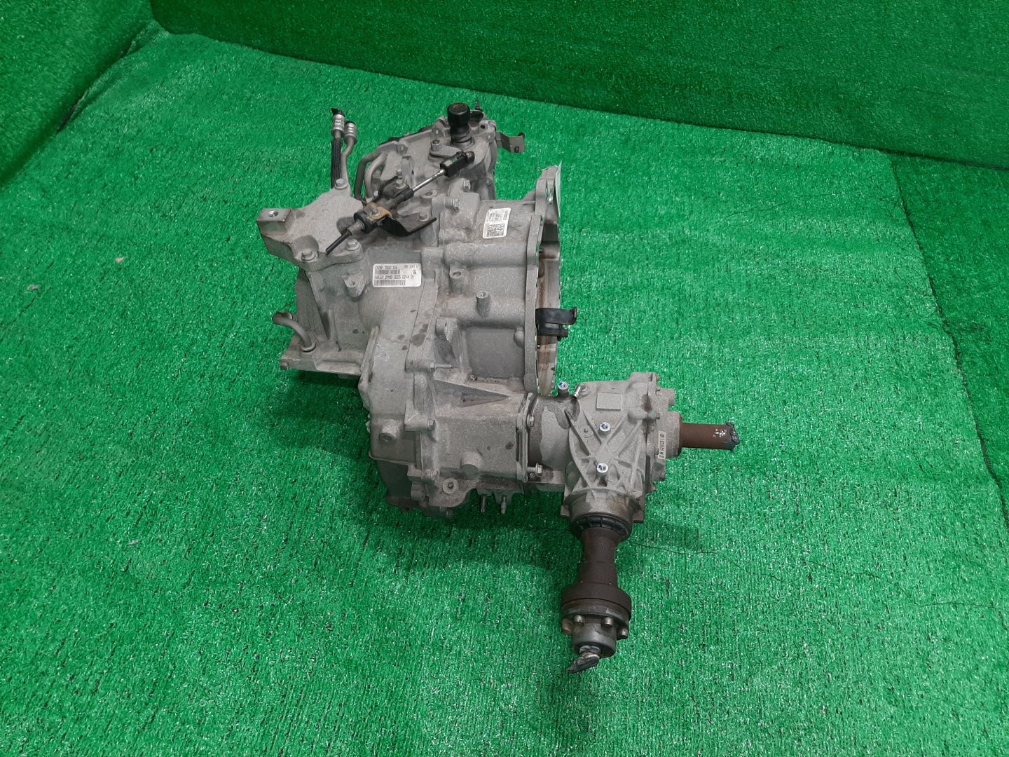 АКПП FORD KUGA CBS JTMA DV6P7000DA 2 ракурс