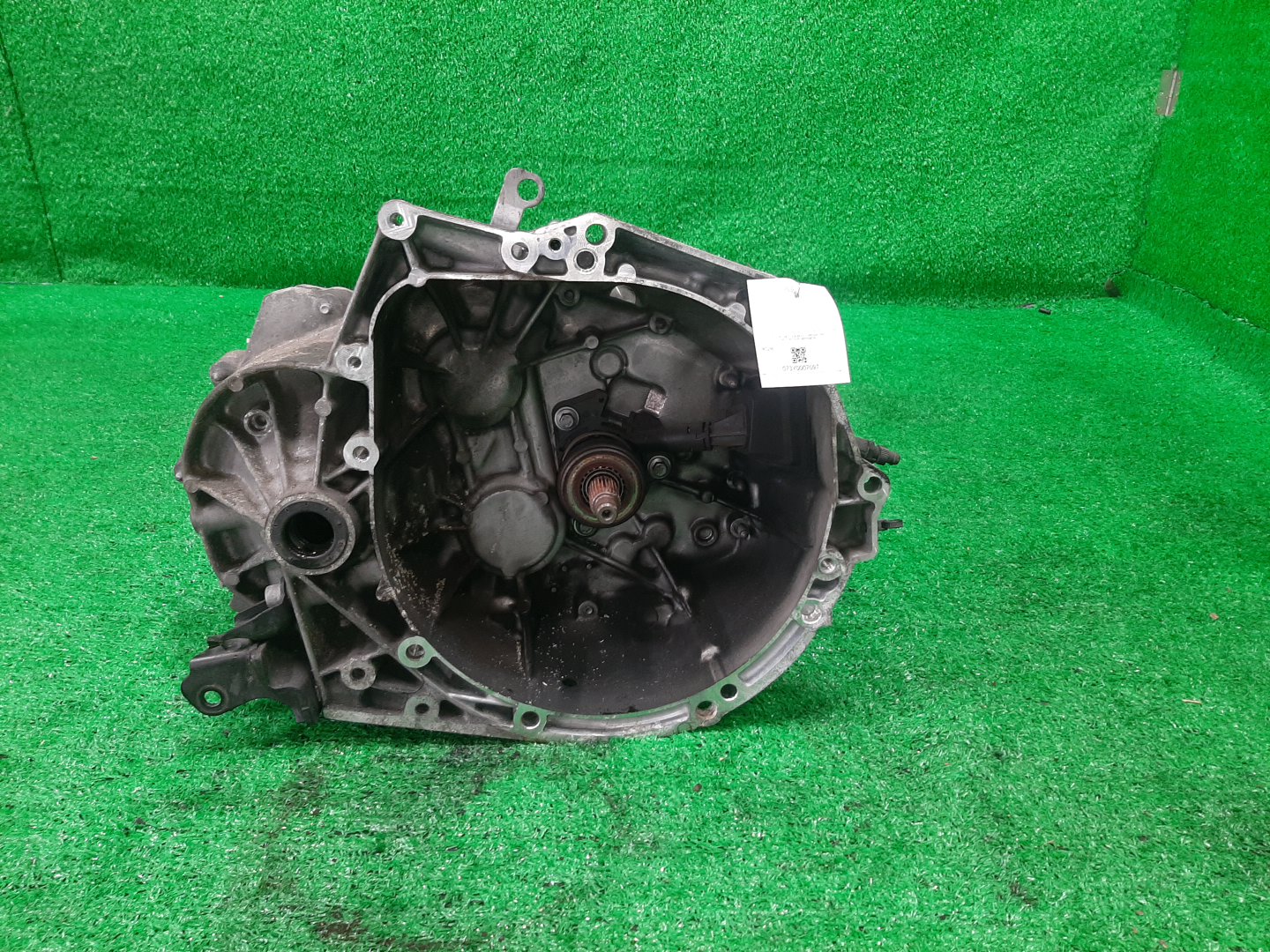 МКПП PEUGEOT 208, DS5, RCZ, 308, DS4 A9, K, PF2, 4C, 4A, N 5F03, EP6CDTX, EP6DTX, 5F02 9801309210 1 ракурс