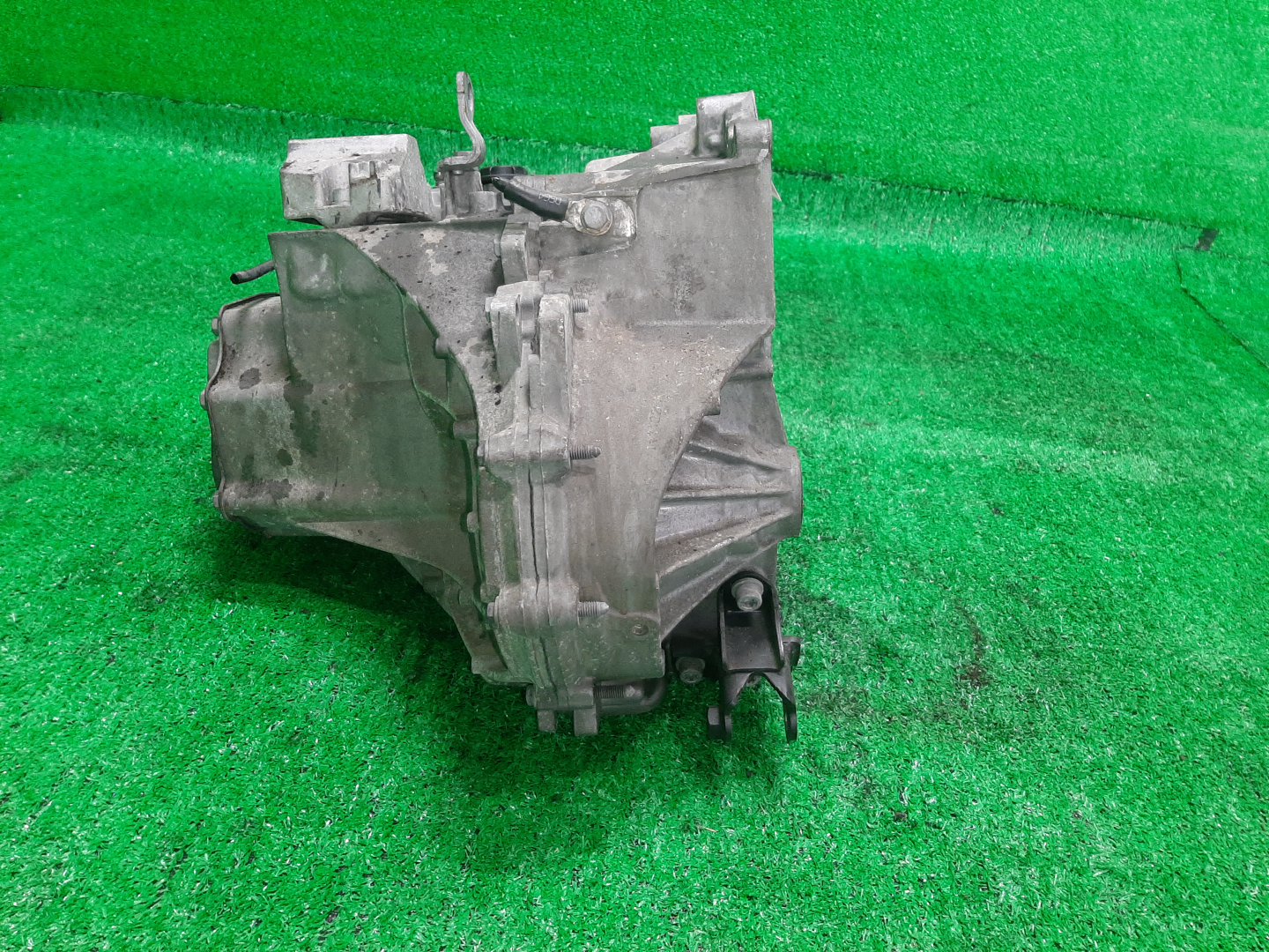 МКПП PEUGEOT 208, DS5, RCZ, 308, DS4 A9, K, PF2, 4C, 4A, N 5F03, EP6CDTX, EP6DTX, 5F02 9801309210 2 ракурс