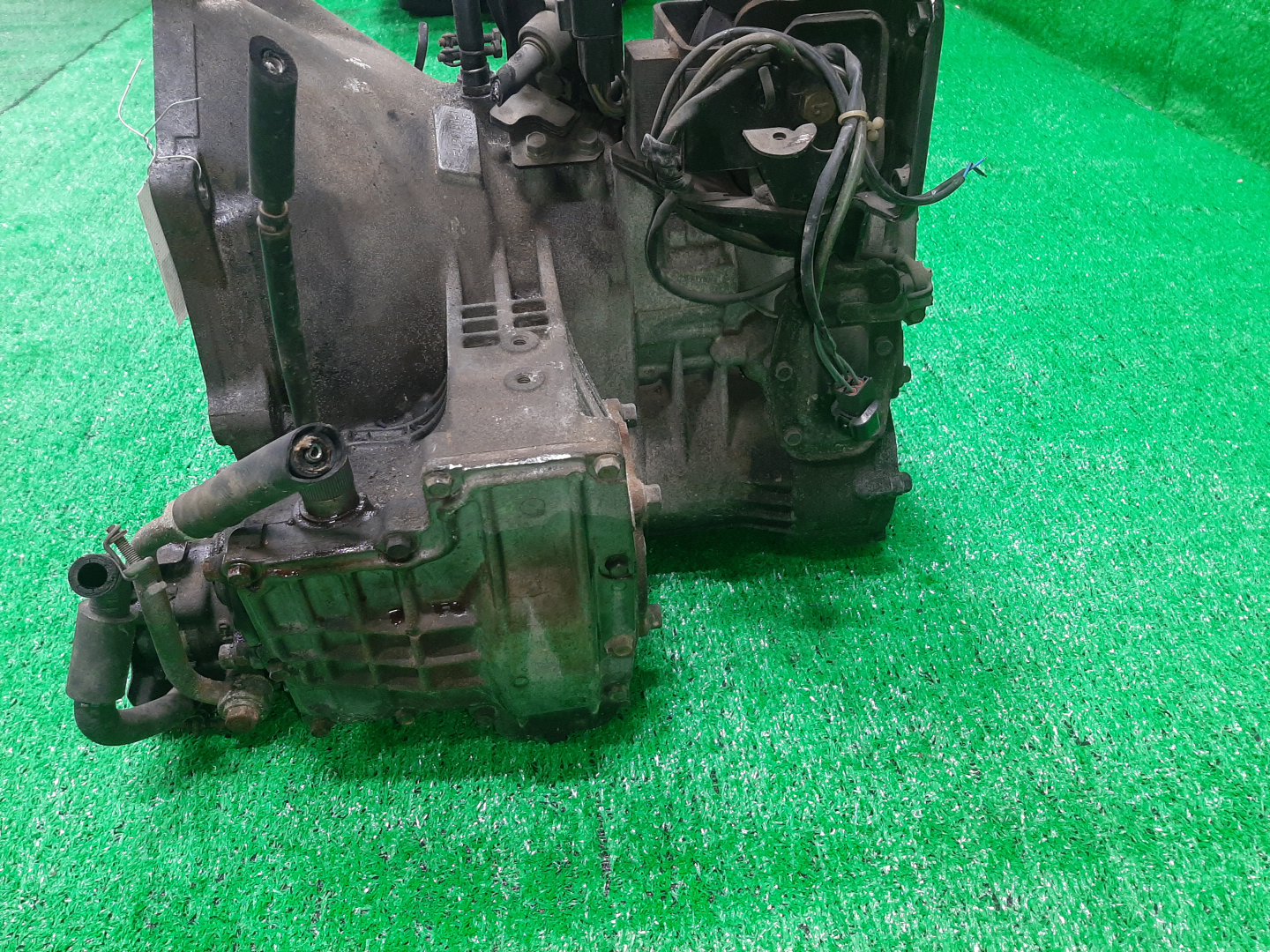 АКПП MITSUBISHI DIAMANTE F15A 6G73 F4A331UNP1 3 ракурс АКПП MITSUBISHI DIAMANTE F15A 6G73 F4A331UNP1 3 ракурс