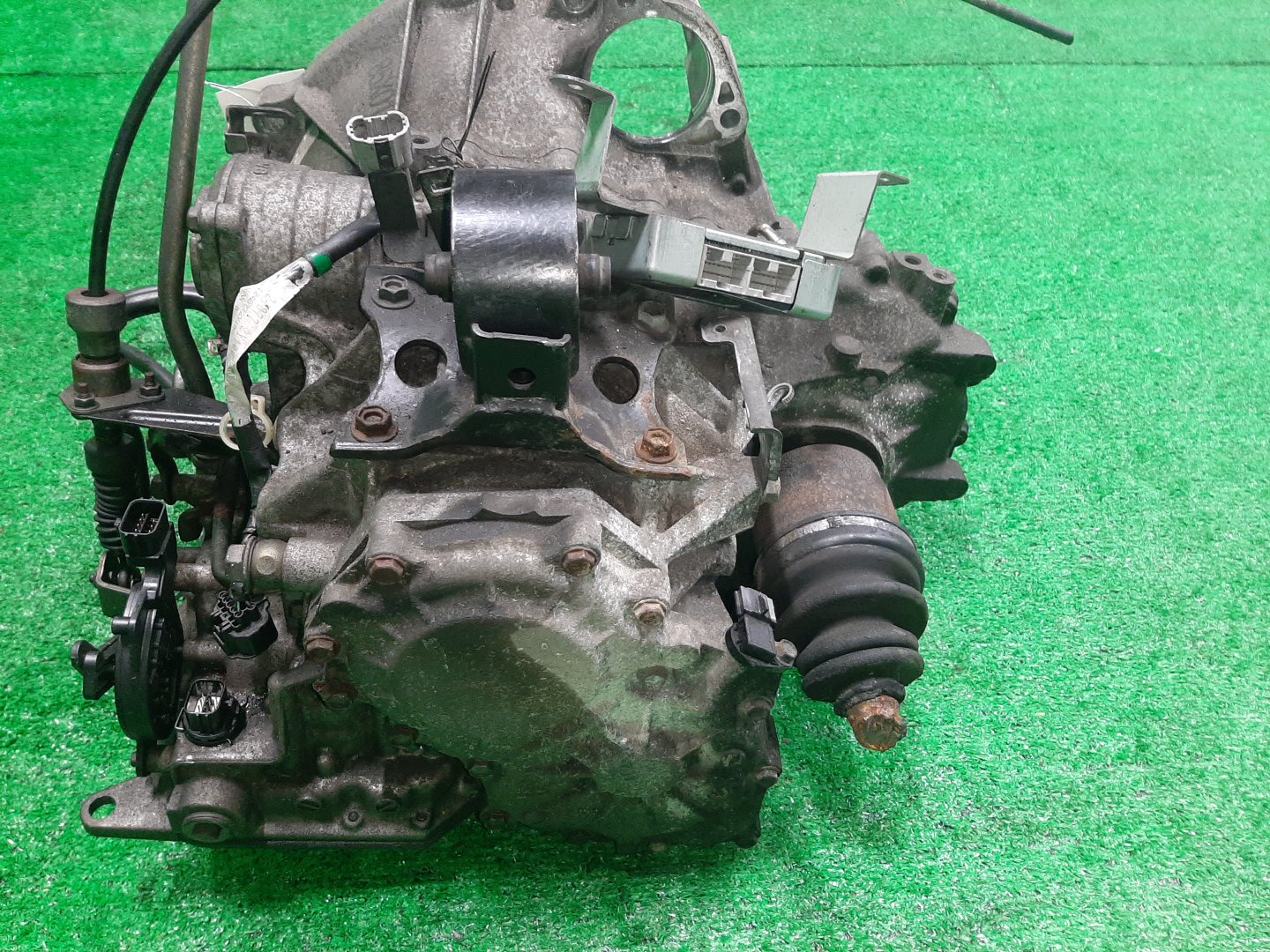 АКПП NISSAN CEFIRO A33 VQ20DE 85X01, LSD 4 ракурс