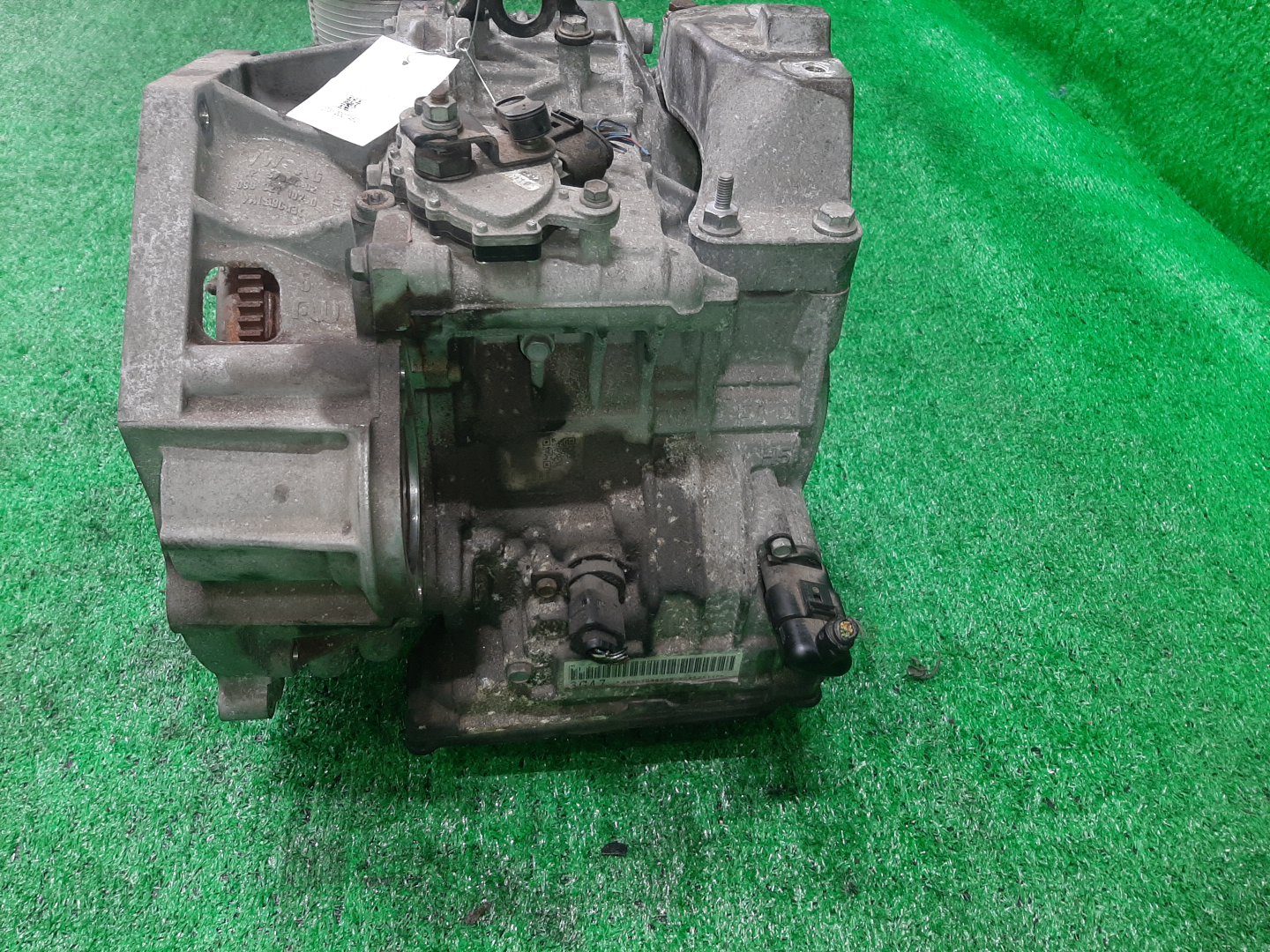 АКПП VOLKSWAGEN TOURAN, GOLF, JETTA, PASSAT, A3 1T1, 1T2, 1T3, MK5, 1K1, 1K5, 1K2, 3C2, 3C, B6, 3C5, 8PA, 8P7, 8P1 BLX, BAG, BLP, BVY, BLF, AXW, BLR HTQ 3 ракурс