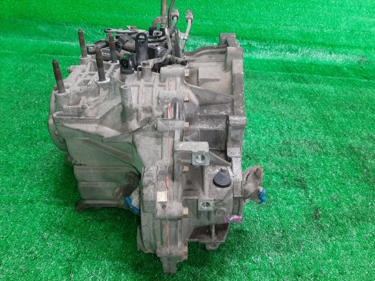 АКПП MITSUBISHI GRANDIS NA4W 4G69 F4A4B2N3Z 2 ракурс