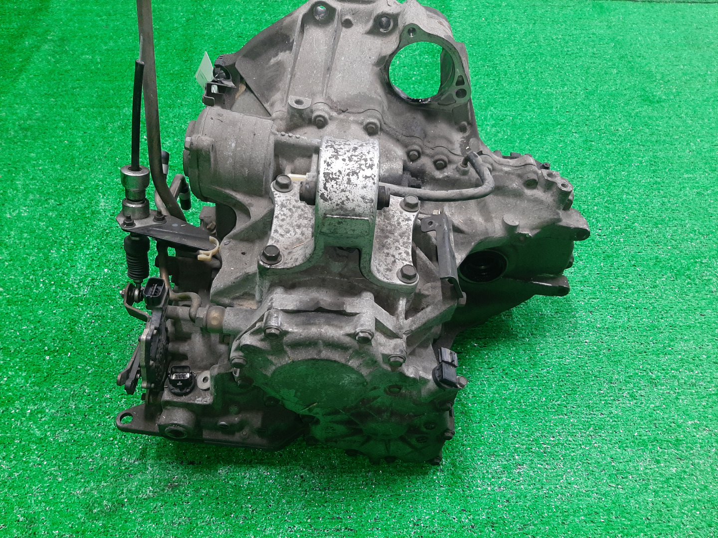 АКПП NISSAN CEFIRO A33 VQ20DE 85X00, RE4F04B-FN44 4 ракурс