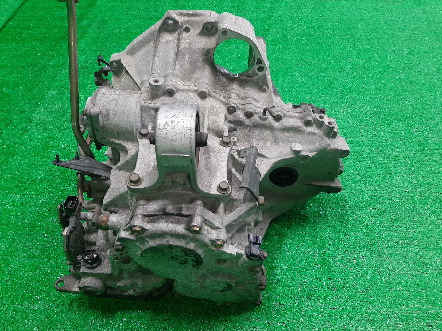АКПП NISSAN CEFIRO A33 VQ20DE 85X00, RE4F04B-FN44 4 ракурс