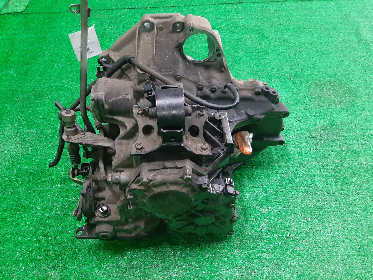АКПП NISSAN CEFIRO A33 VQ20DE RE4F04B-FN44 4 ракурс
