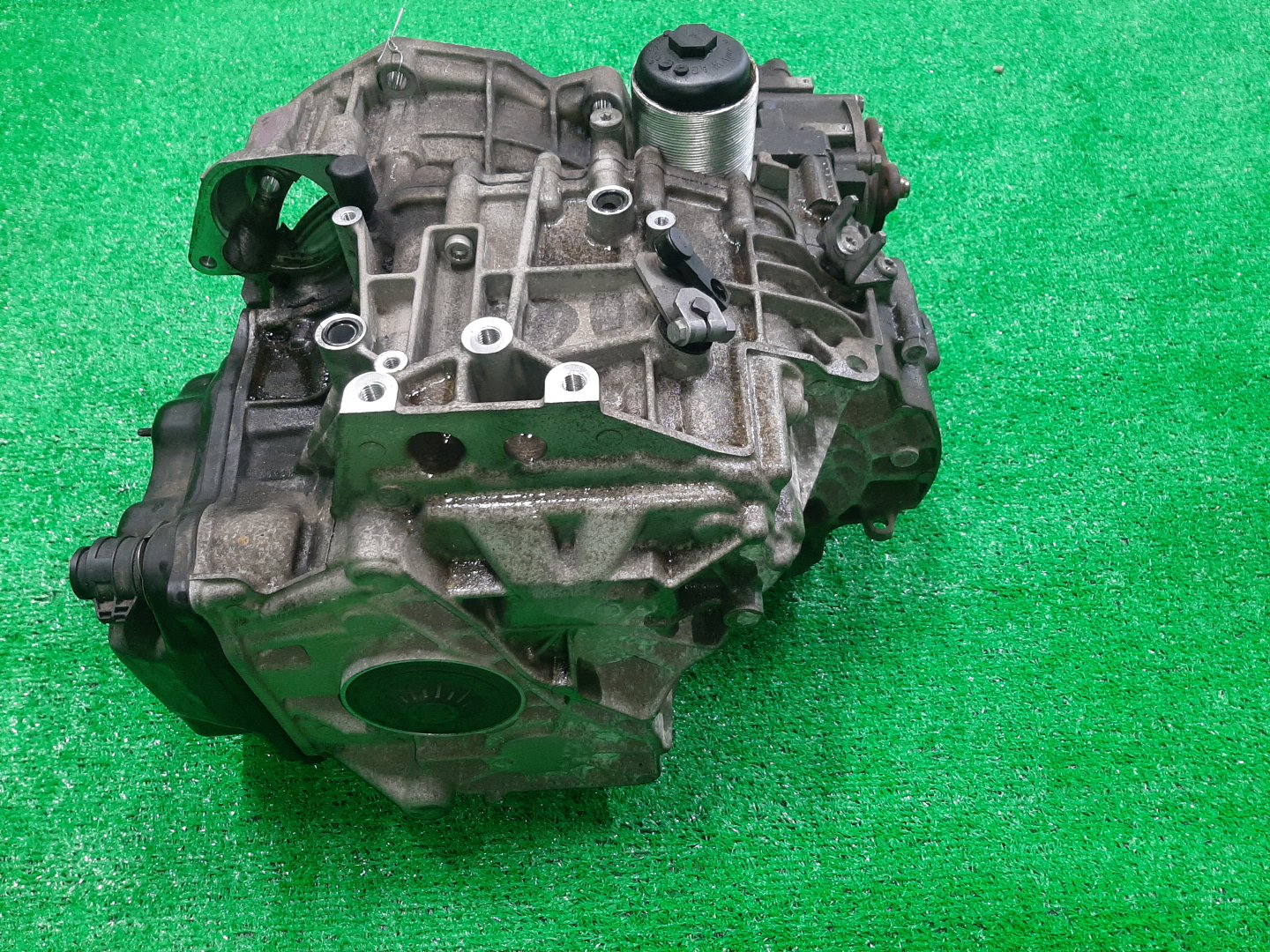 АКПП VOLKSWAGEN Q3, TIGUAN 8UB, 5N1, 5N2 CCZC, CCZB, CCZD, CCZA, CAWA LWT 4 ракурс