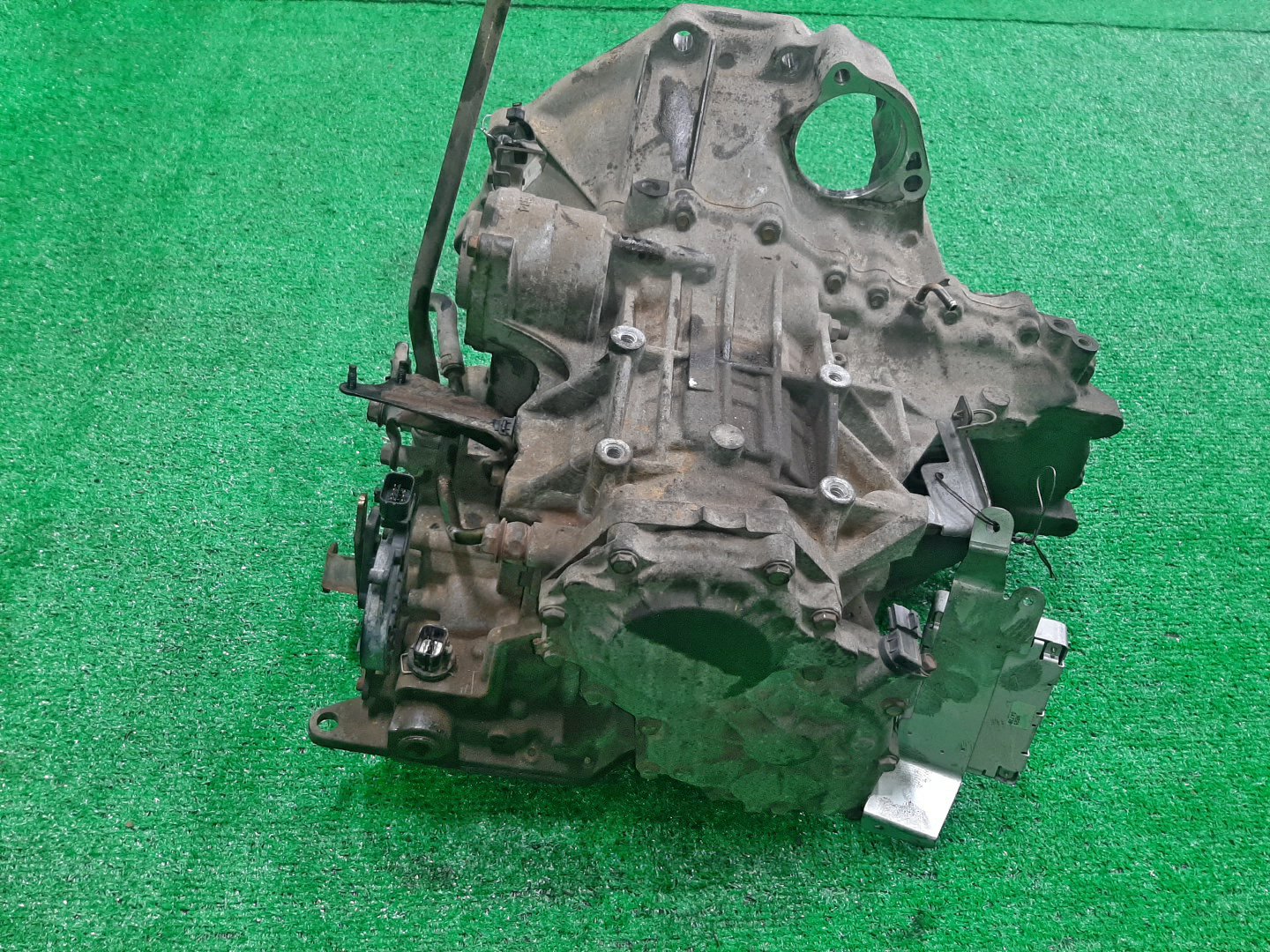 АКПП NISSAN CEFIRO A33 VQ20DE 85X00, RE4F04B-FN44 4 ракурс