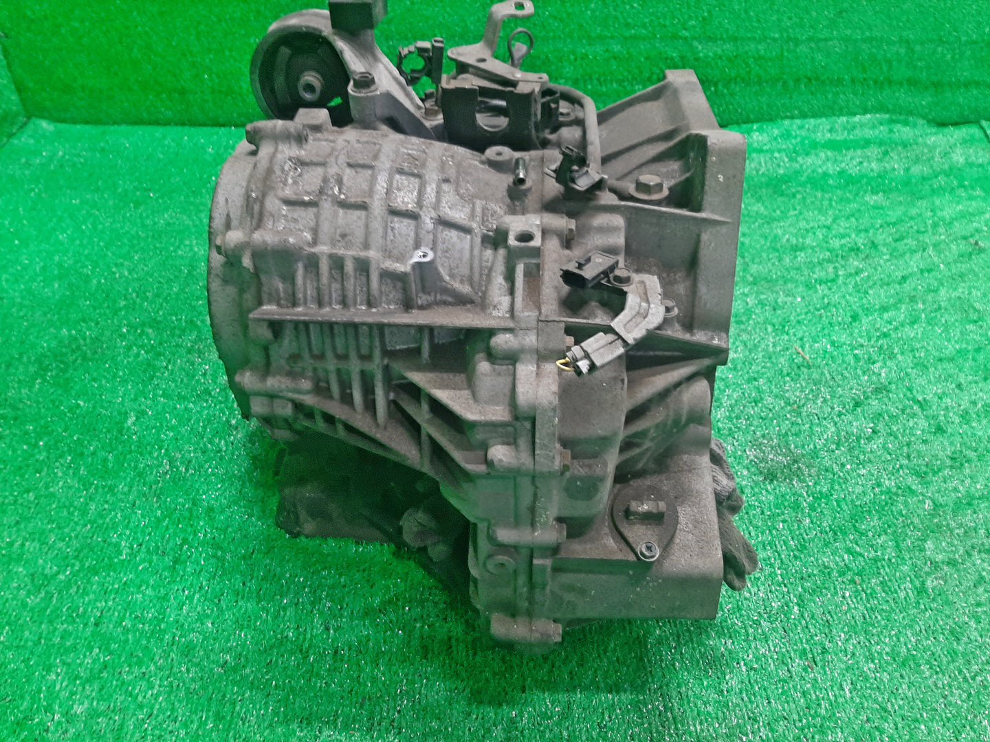 АКПП NISSAN AVENIR, LIBERTY, PRIMERA, WINGROAD, BLUEBIRD SYLPHY RW11, RM12, TP12, RP12, WTP12, WRP12, WRY11, TG10 QR20DE, QR25DD, QR20DD 8E073, RE0F06A 2 ракурс