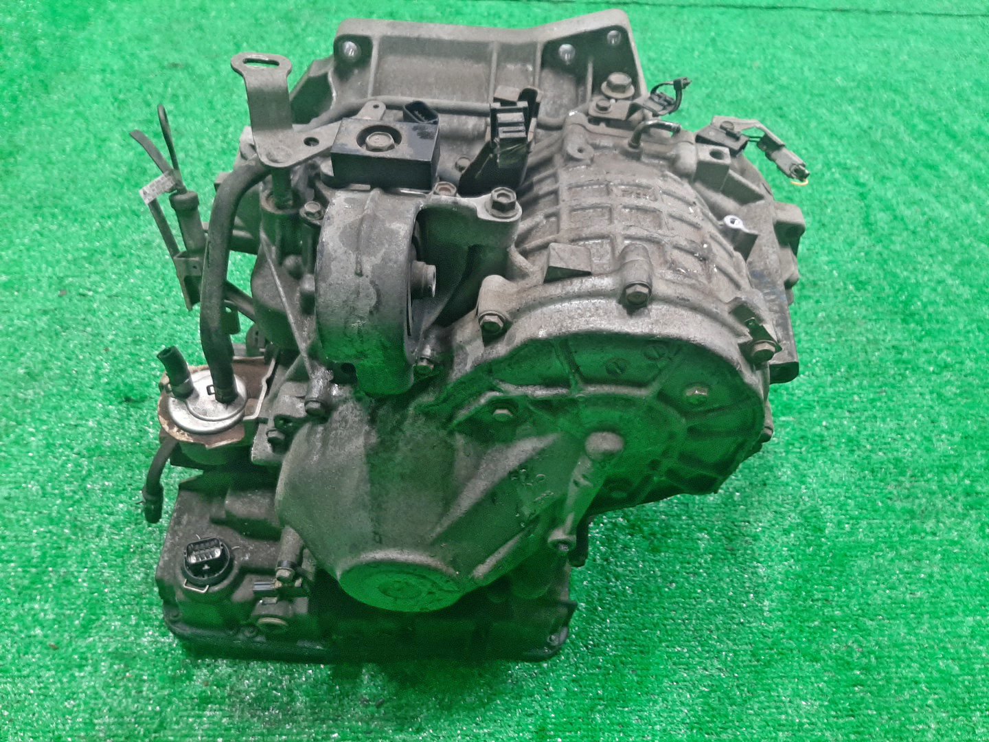 АКПП NISSAN AVENIR, LIBERTY, PRIMERA, WINGROAD, BLUEBIRD SYLPHY RW11, RM12, TP12, RP12, WTP12, WRP12, WRY11, TG10 QR20DE, QR25DD, QR20DD 8E073, RE0F06A 3 ракурс