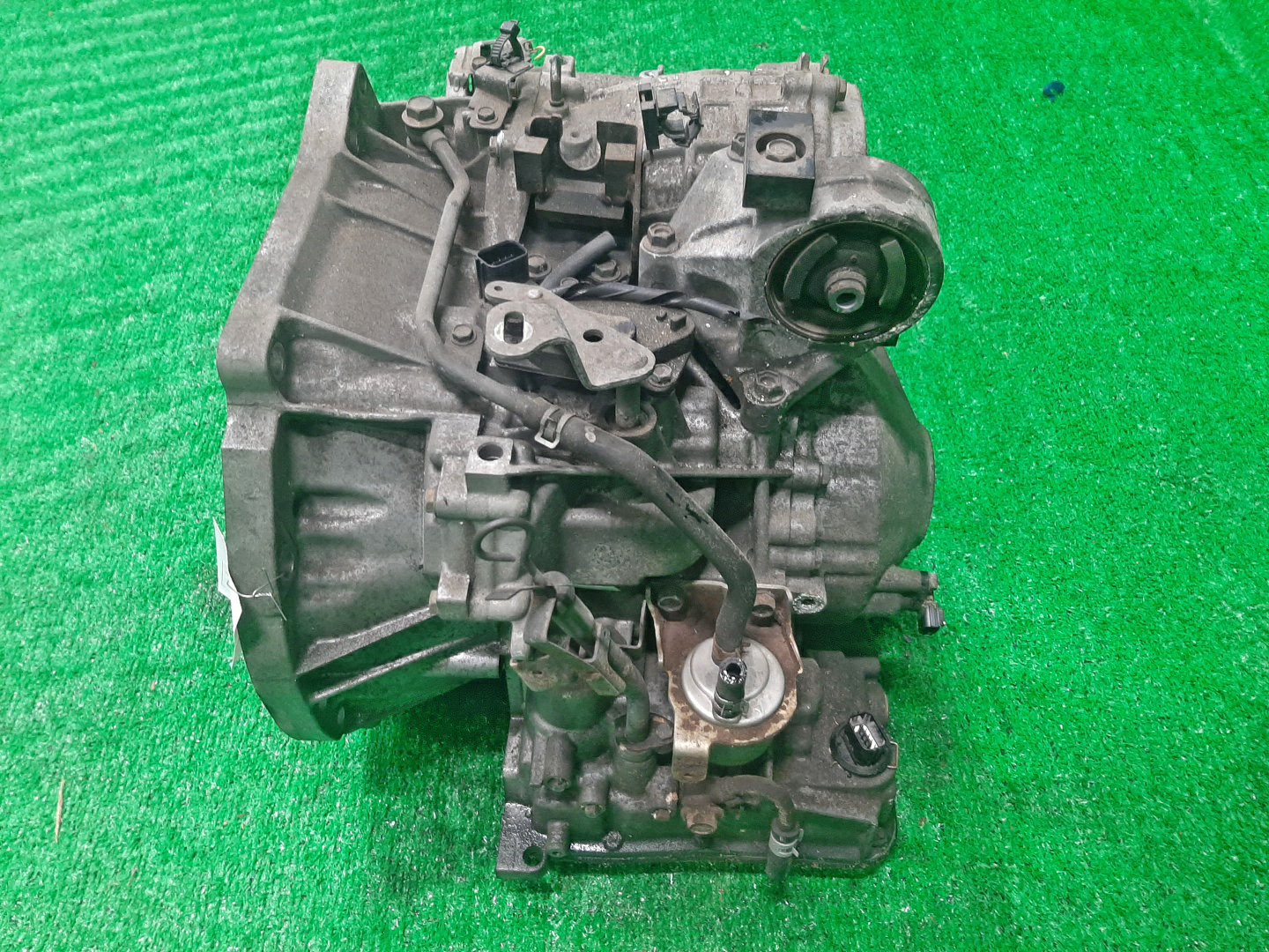 АКПП NISSAN AVENIR, LIBERTY, PRIMERA, WINGROAD, BLUEBIRD SYLPHY RW11, RM12, TP12, RP12, WTP12, WRP12, WRY11, TG10 QR20DE, QR25DD, QR20DD 8E073, RE0F06A 4 ракурс