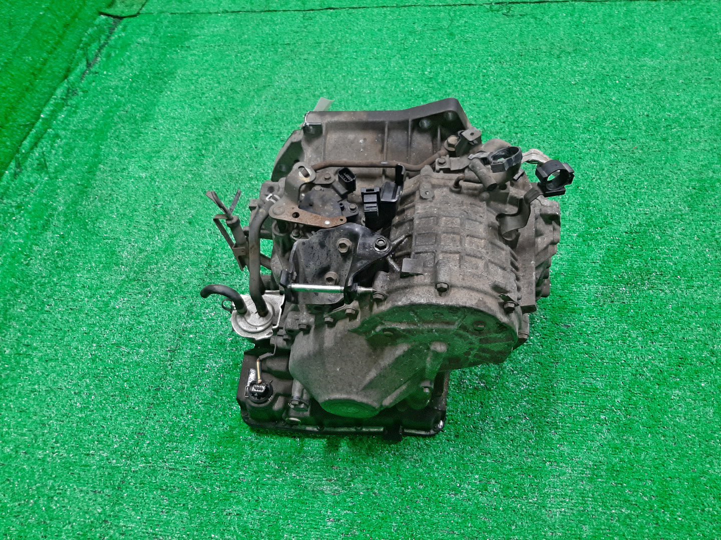 АКПП NISSAN SERENA TC24 QR20DE RE0F06A FP57 4 ракурс