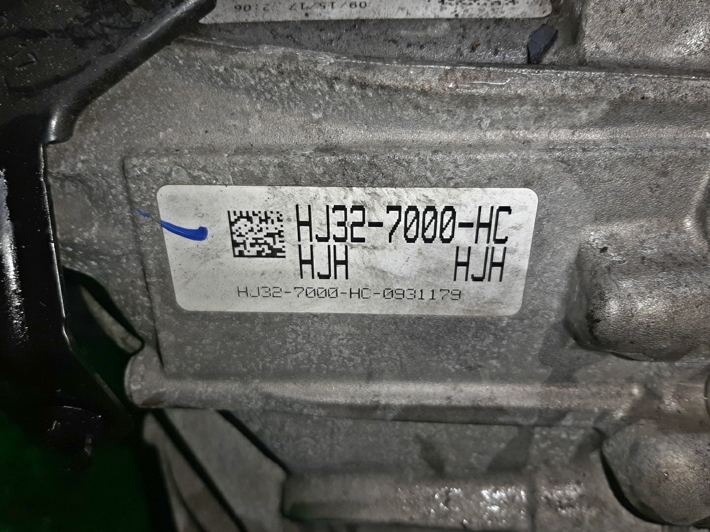 АКПП LAND ROVER RANGE ROVER EVOQUE L538 204DTD HJ327000HC 5 ракурс АКПП LAND ROVER RANGE ROVER EVOQUE L538 204DTD HJ327000HC 5 ракурс