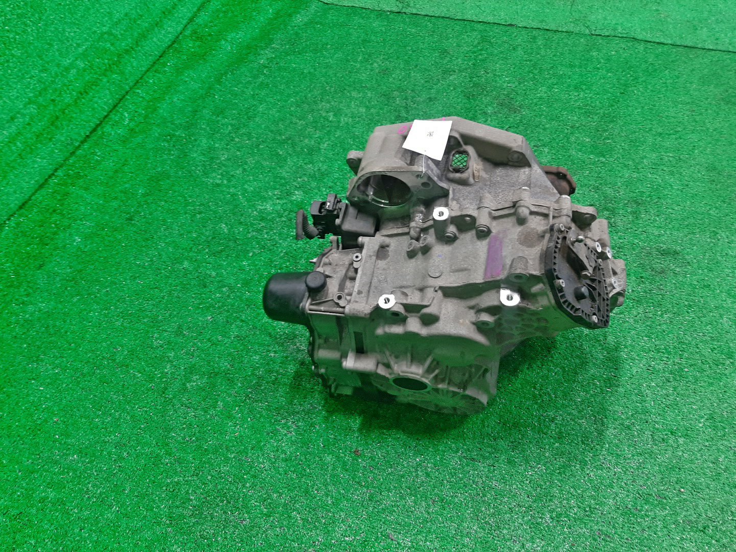 АКПП VOLKSWAGEN SCIROCCO, TOURAN, GOLF 137, 1T1, 1T2, 1T3, 5K1 CTH, CTHD, CTHC, CAV, CAVC MUV 4 ракурс