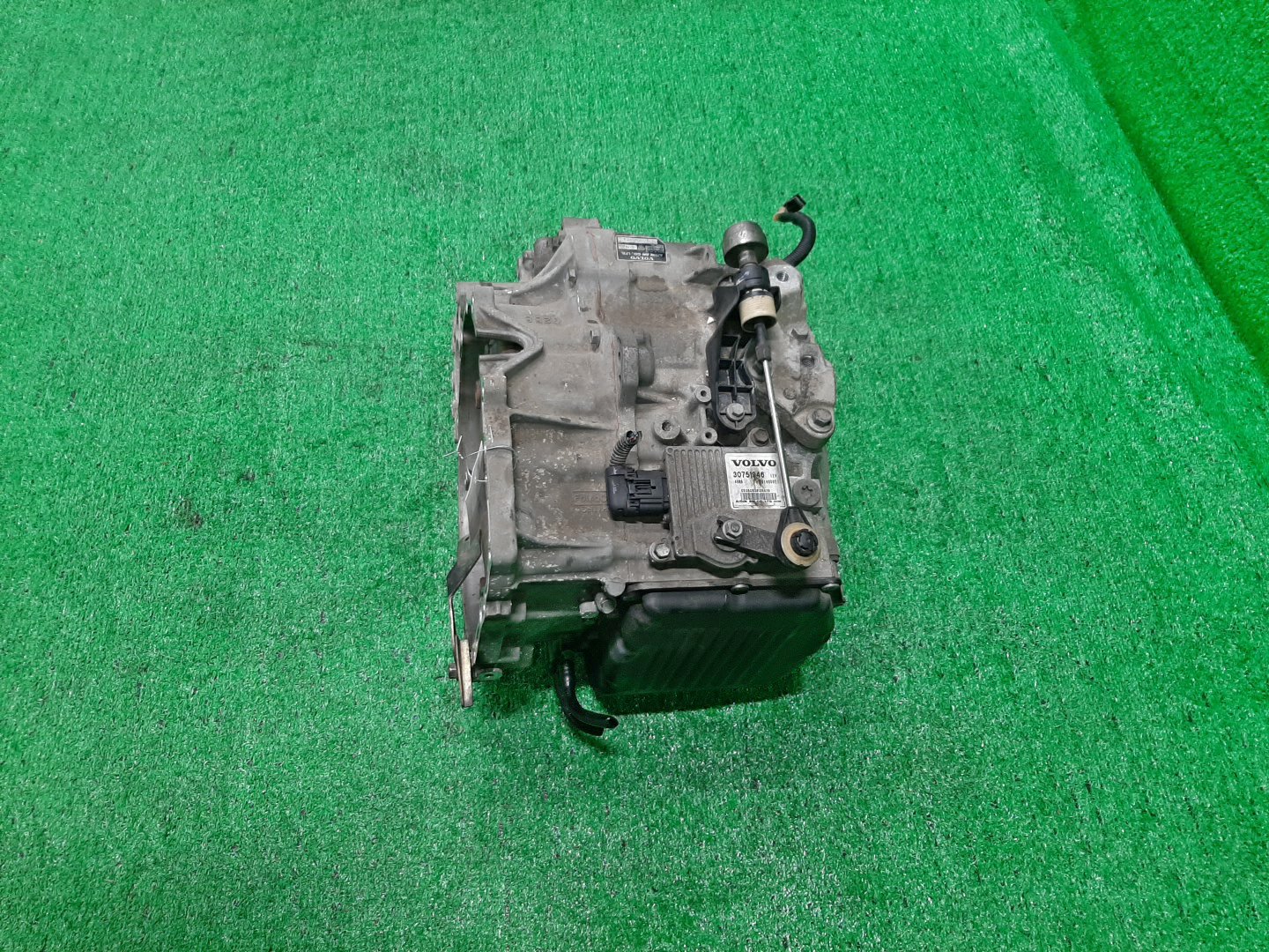 АКПП VOLVO S40, V50, C30, C70, V70, S80 MS67, MW67, MK67, MC67, MC68, BW60, BW56, AS56, AS60, AS B5254T7, B5254T3, B5254T10, B5254T, B5254T6 31256204 3 ракурс