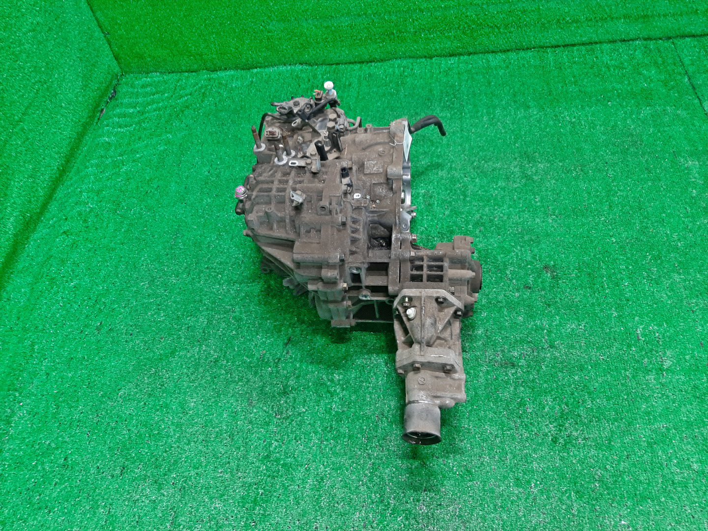 АКПП MITSUBISHI DION CR6W 4G94 W1C1A2F3ZA 2 ракурс