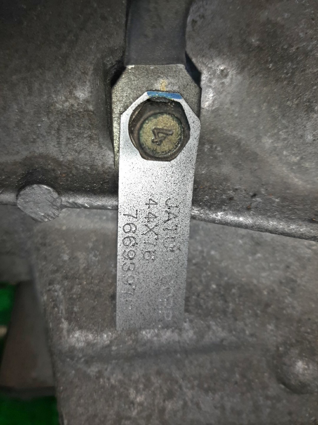 АКПП NISSAN LAUREL GC35 RB25DE 44X76, RE4R01A-RC40 4 ракурс
