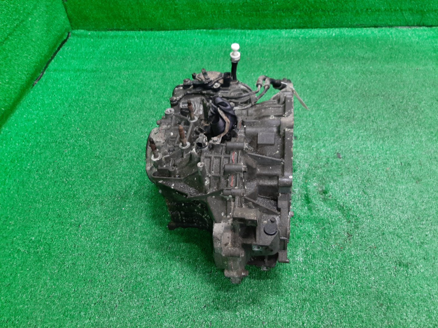 АКПП MITSUBISHI CHARIOT GRANDIS N84W 4G64 F4A422FZB2 2 ракурс