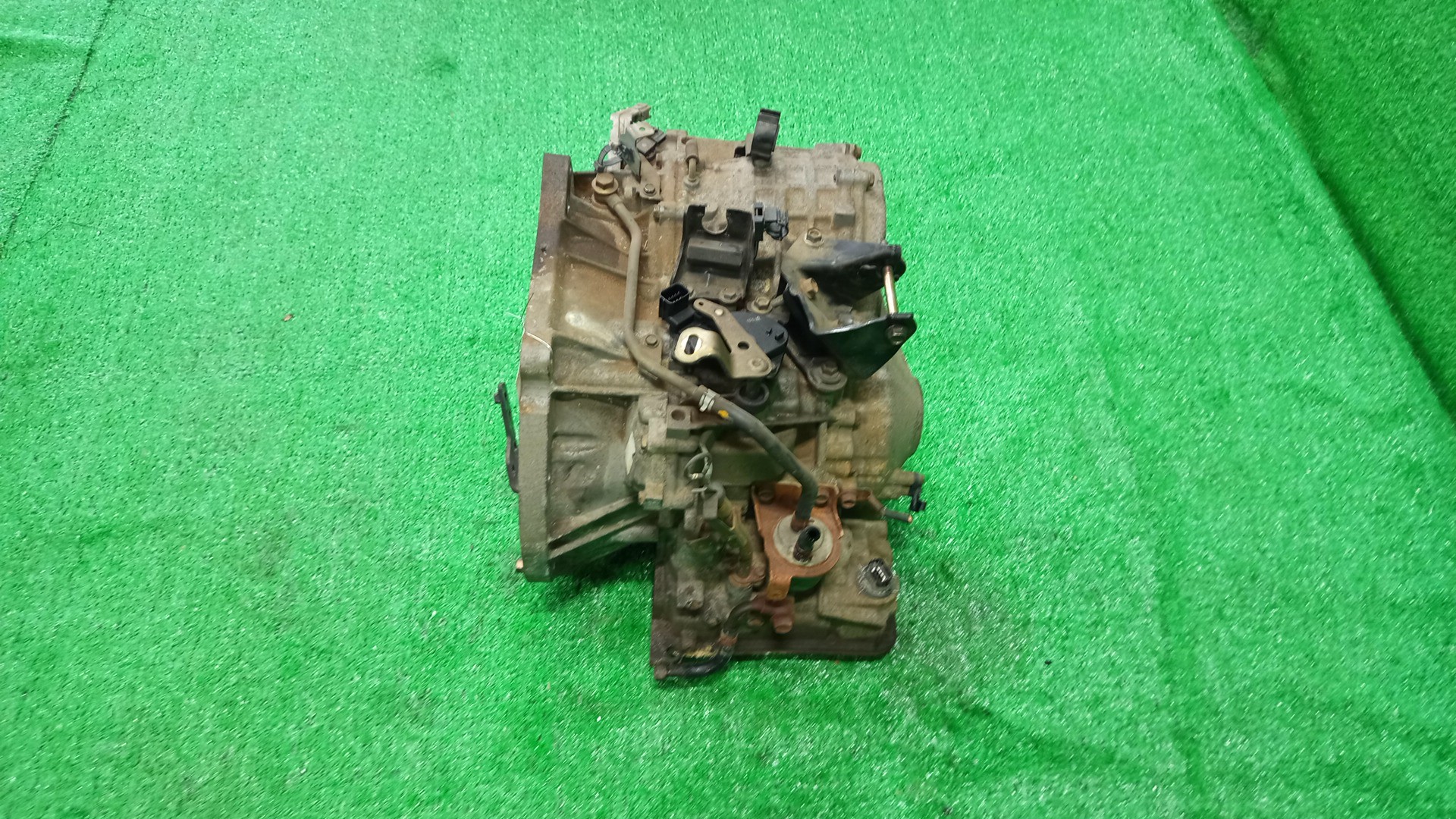 АКПП NISSAN SERENA TC24 QR20DE 8E067, RE0F06A 3 ракурс
