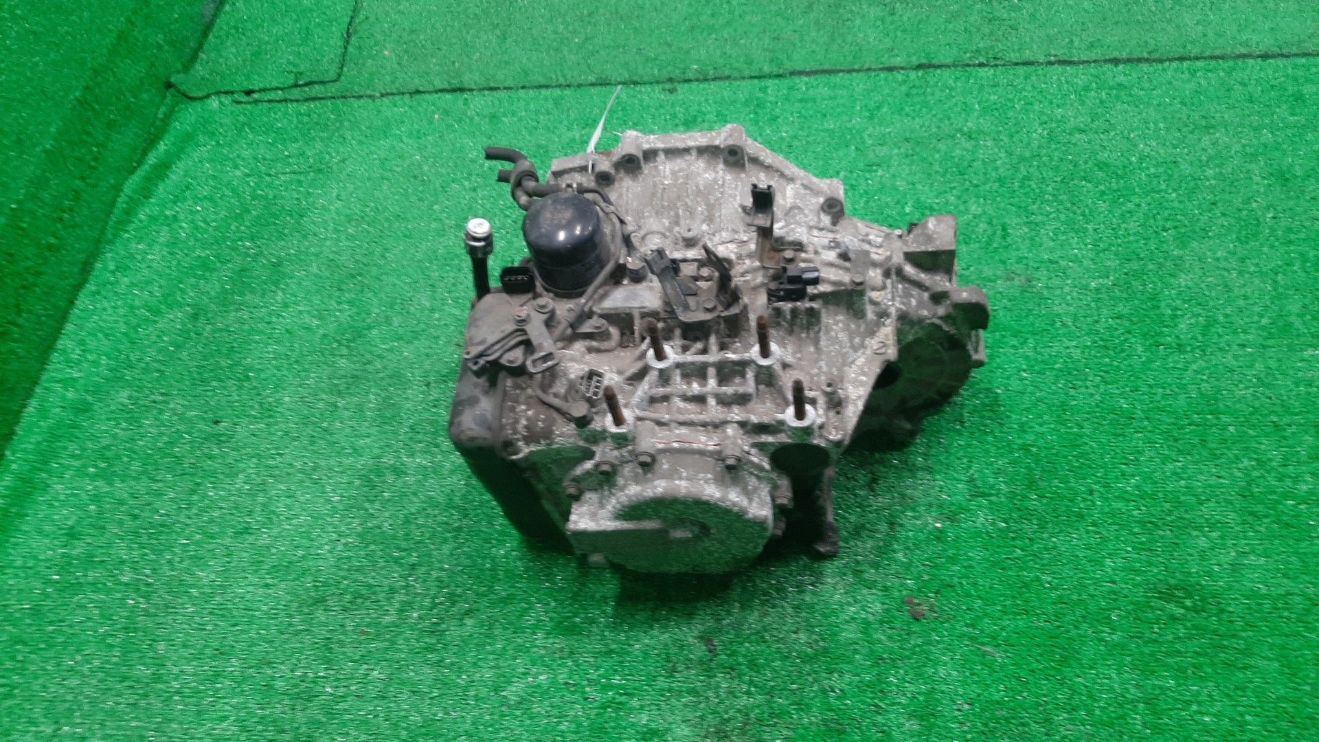 АКПП MITSUBISHI CHARIOT GRANDIS N84W 4G64 F4A422E5B 4 ракурс